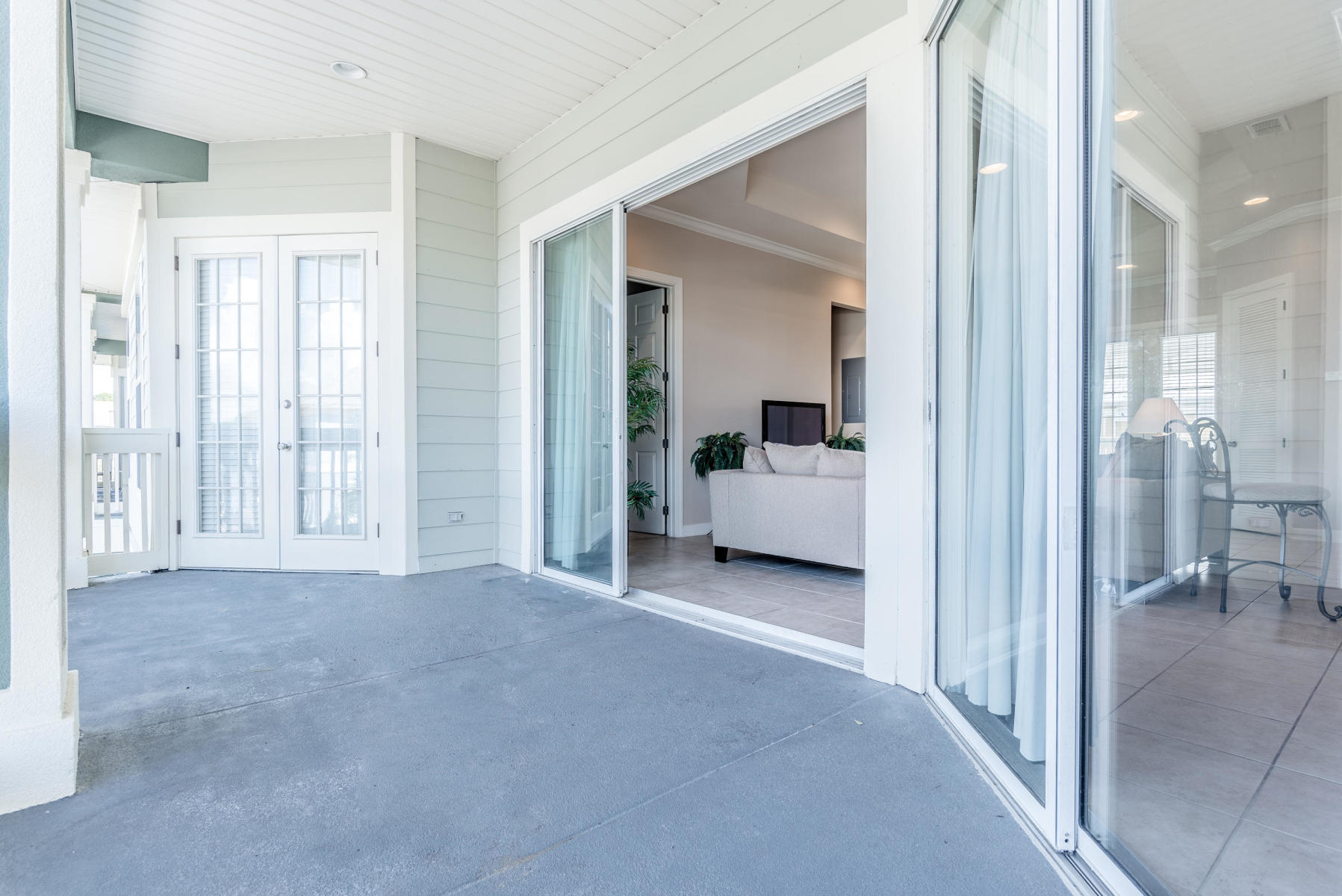 CRYSTAL COVE - Residential