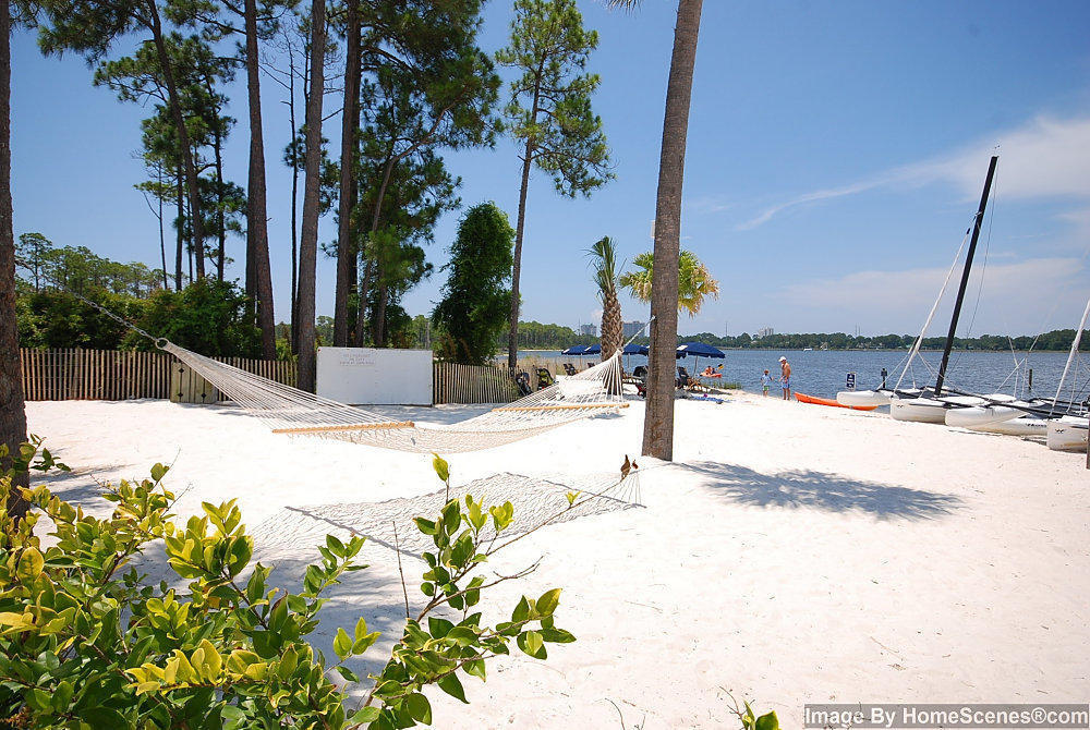 CRYSTAL COVE - Residential