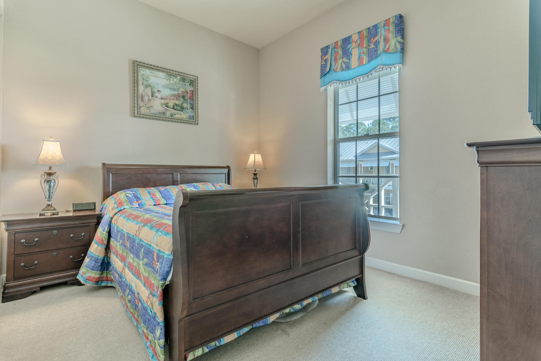 CRYSTAL COVE - Residential