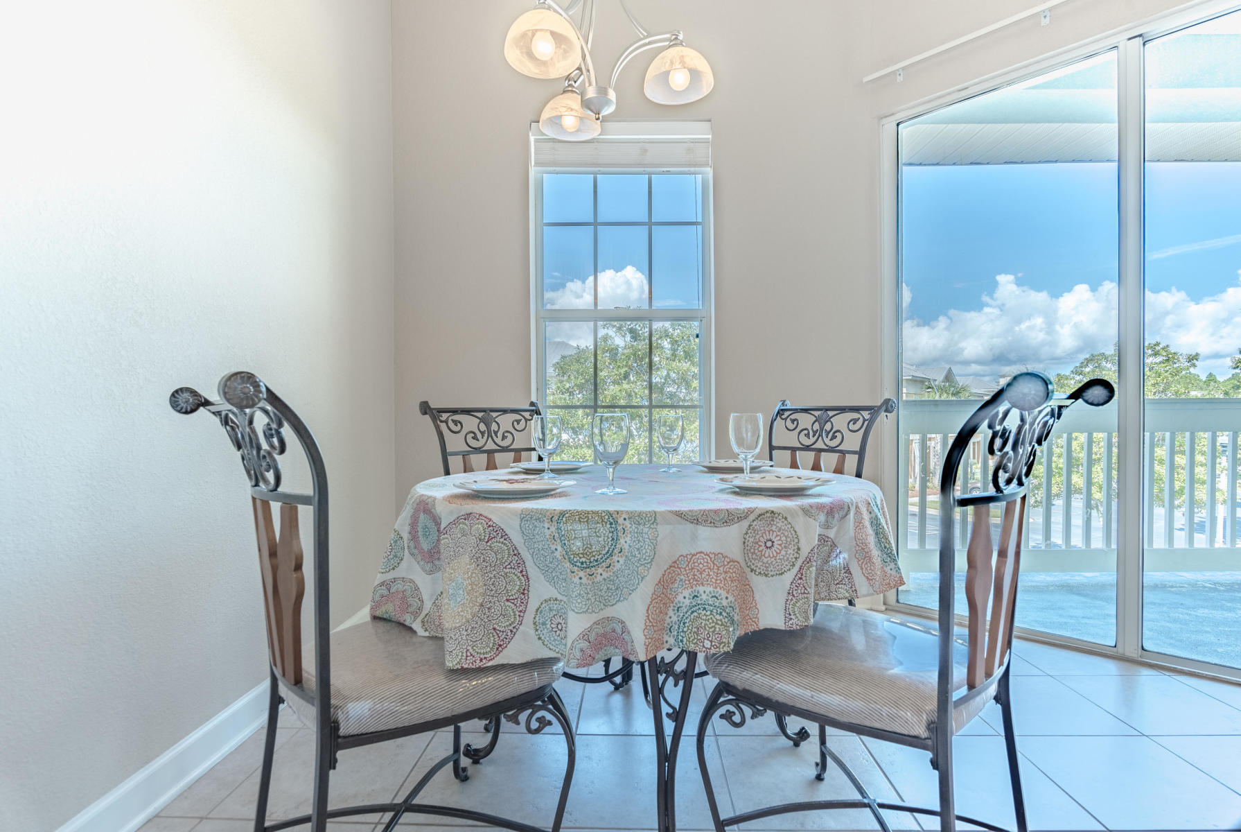 CRYSTAL COVE - Residential