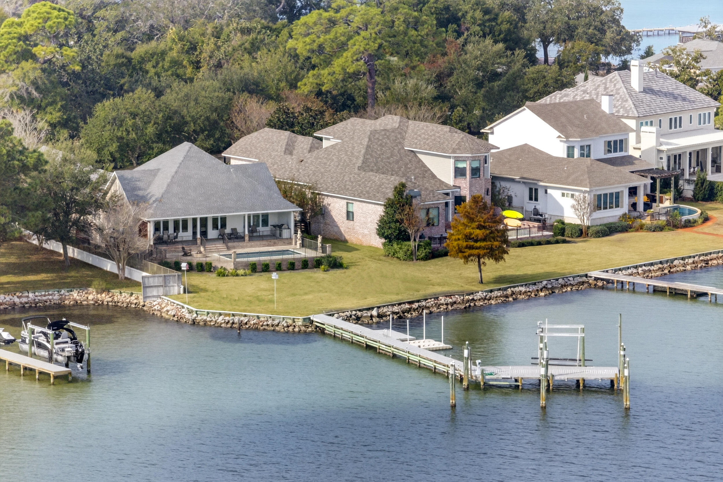 PEACOCKS POINT REPLAT - Residential