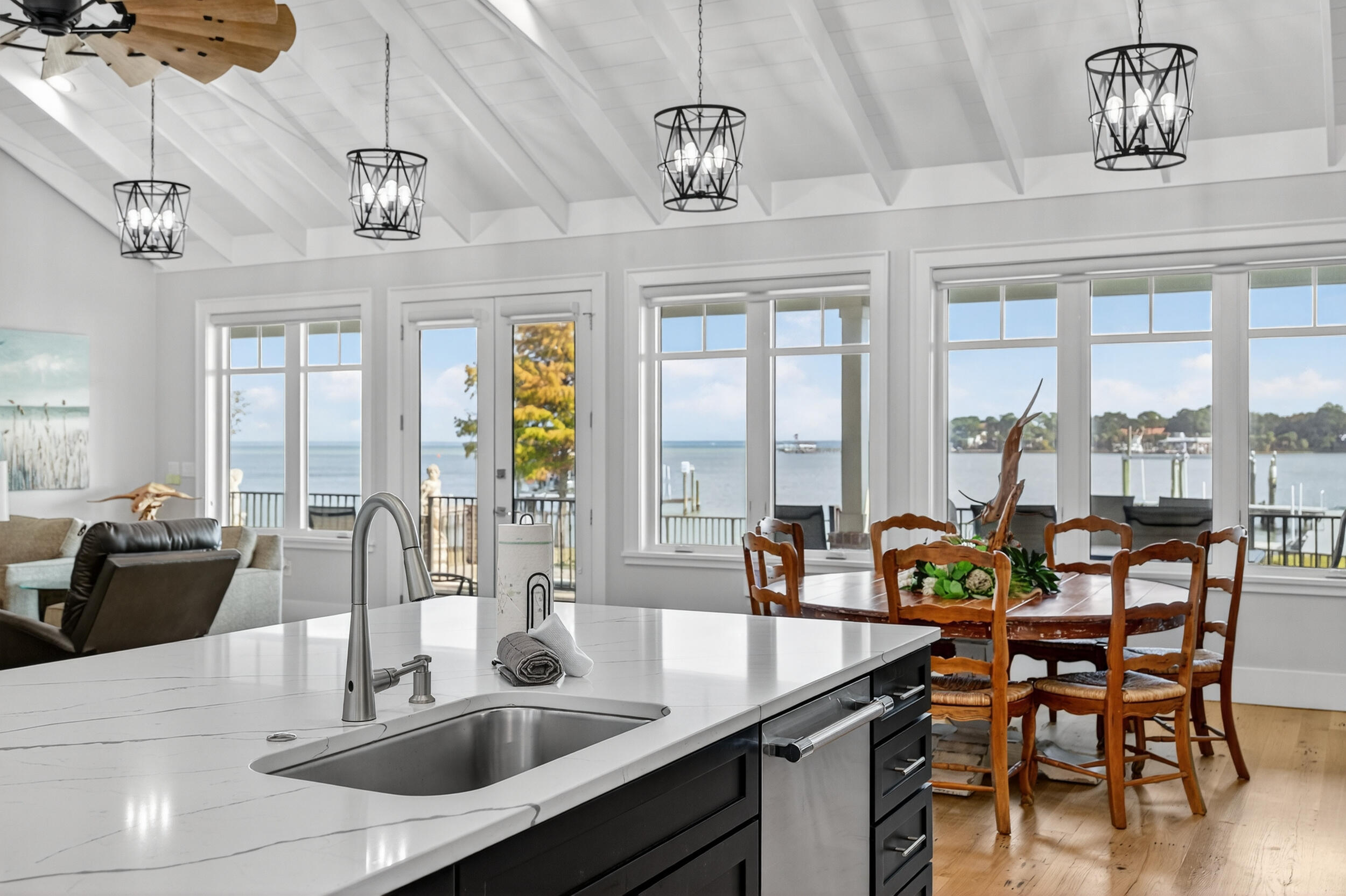 PEACOCKS POINT REPLAT - Residential