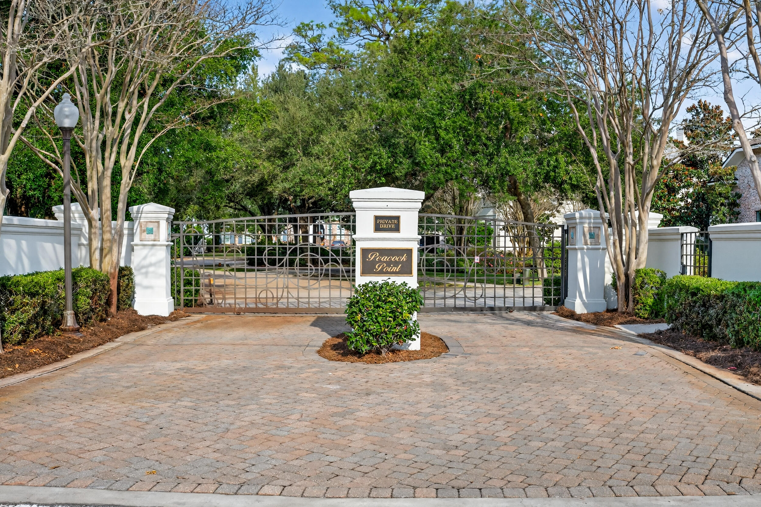 PEACOCKS POINT REPLAT - Residential