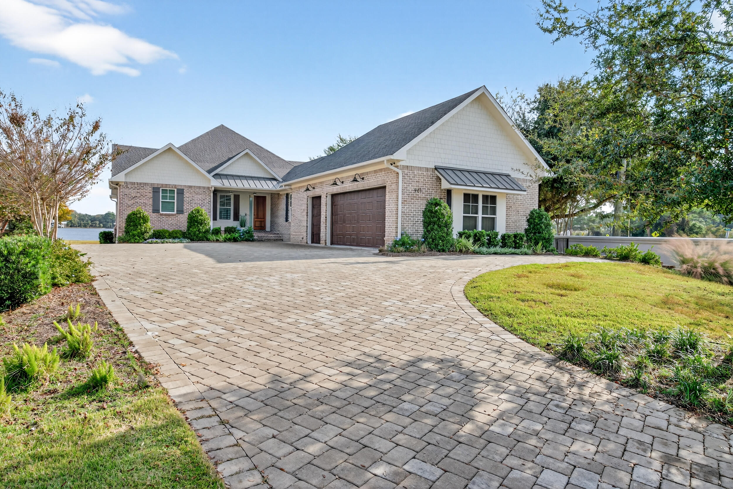 PEACOCKS POINT REPLAT - Residential