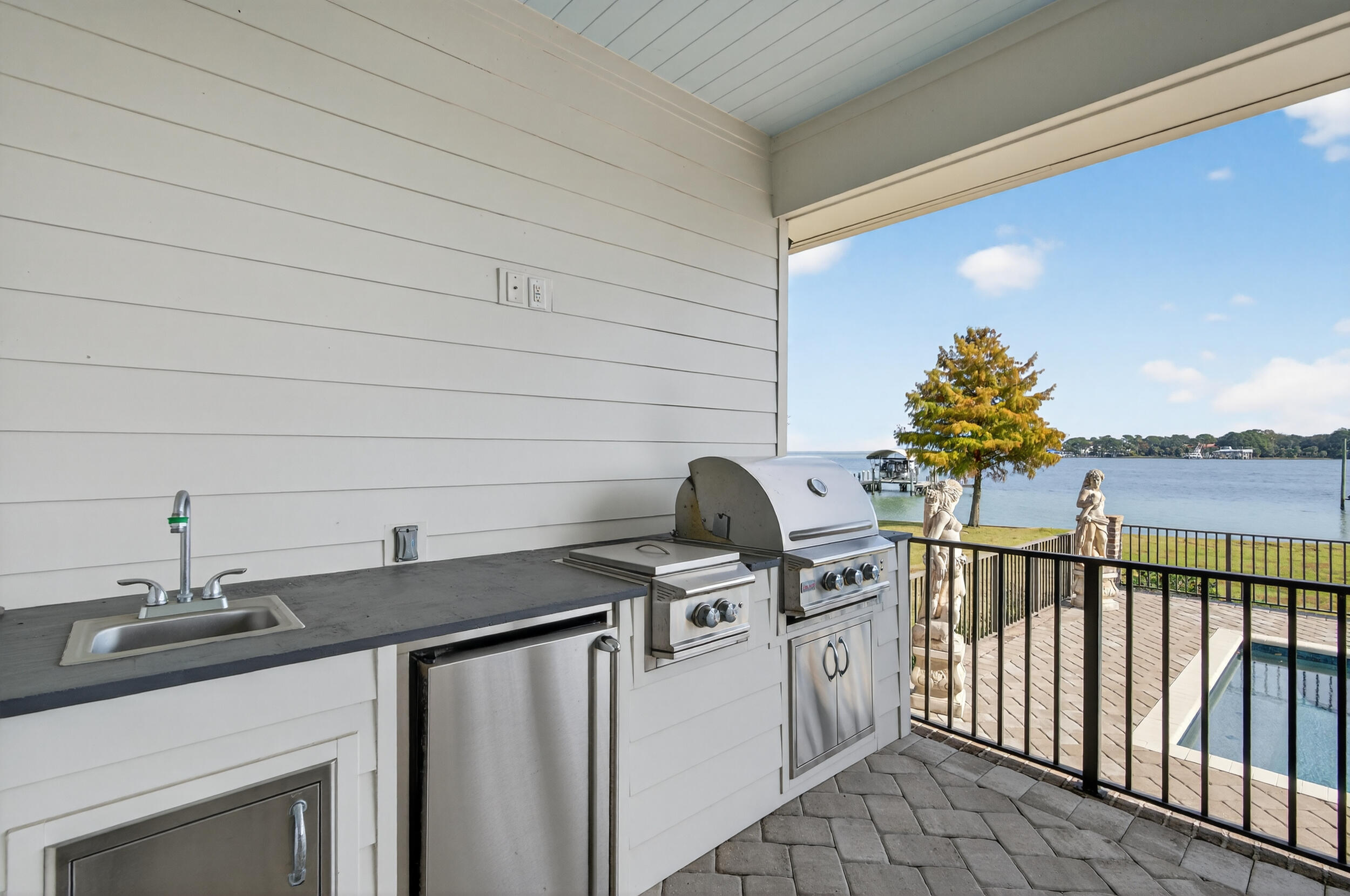 PEACOCKS POINT REPLAT - Residential