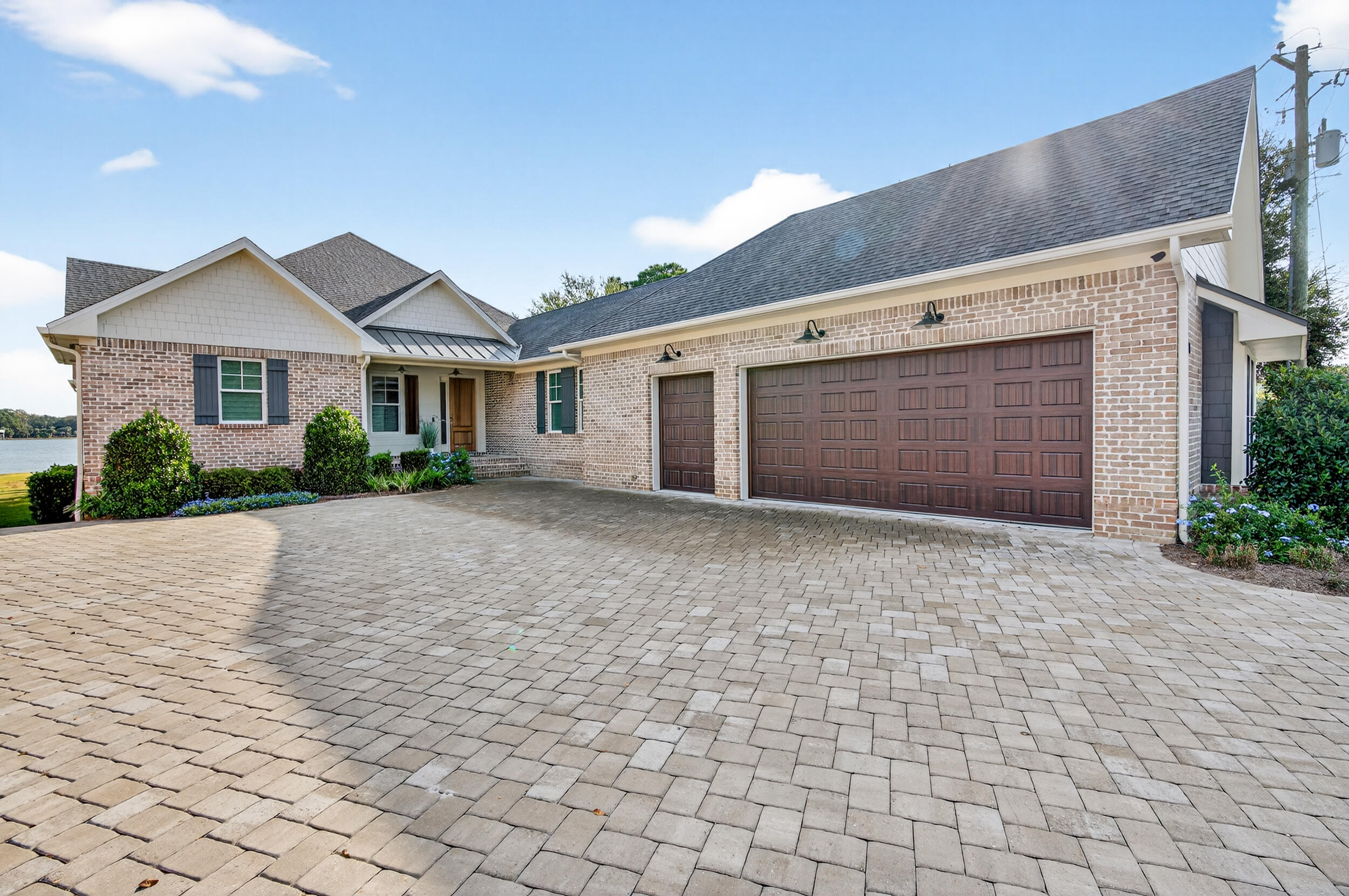 PEACOCKS POINT REPLAT - Residential