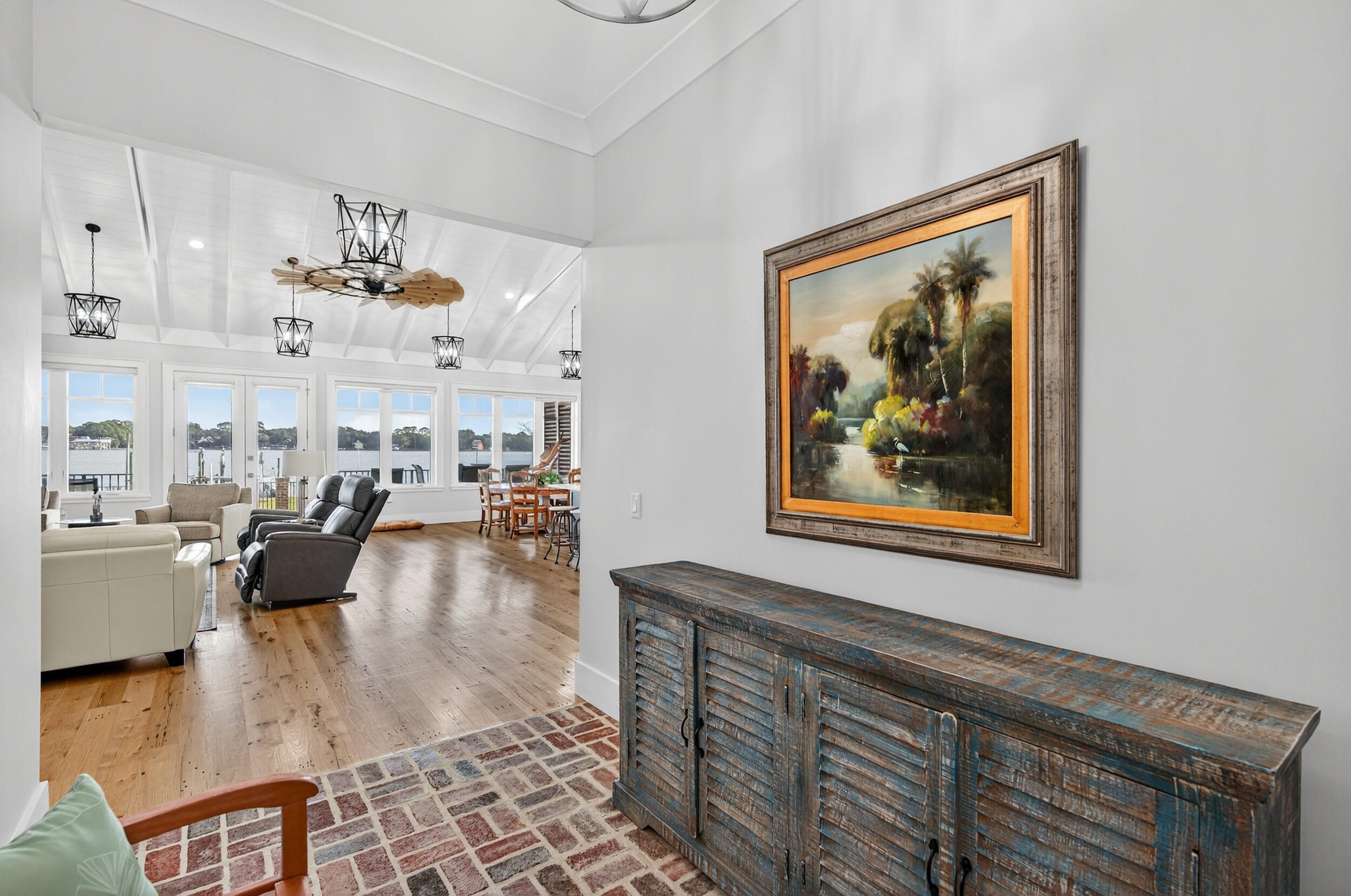 PEACOCKS POINT REPLAT - Residential