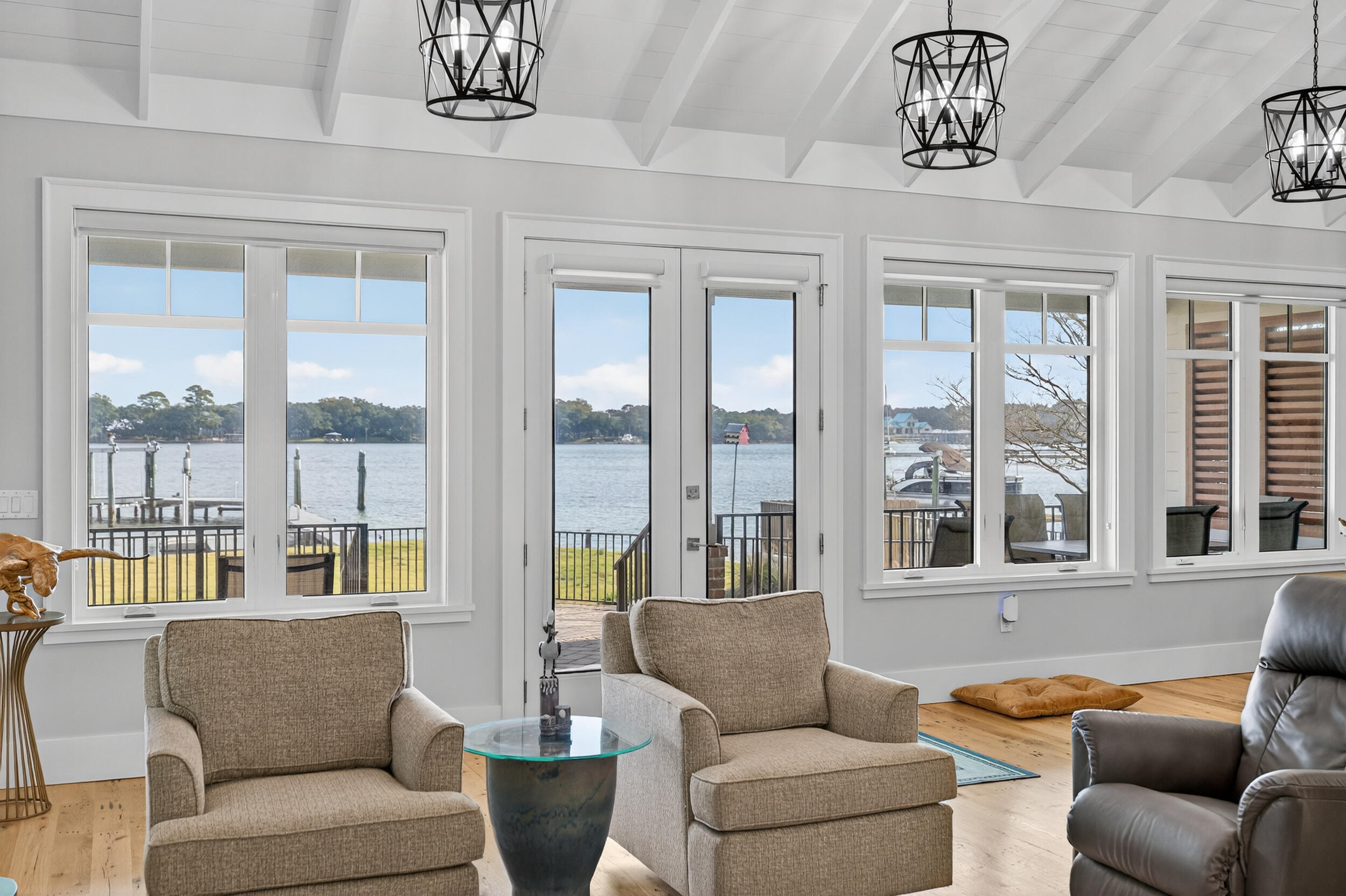 PEACOCKS POINT REPLAT - Residential