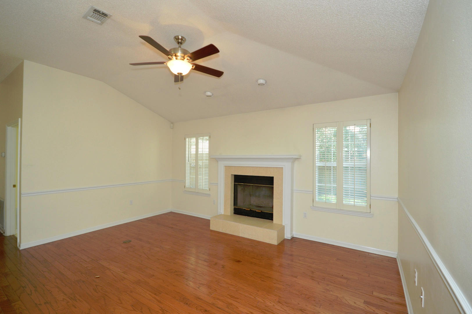 HOLLEY BY THE SEA - Residential