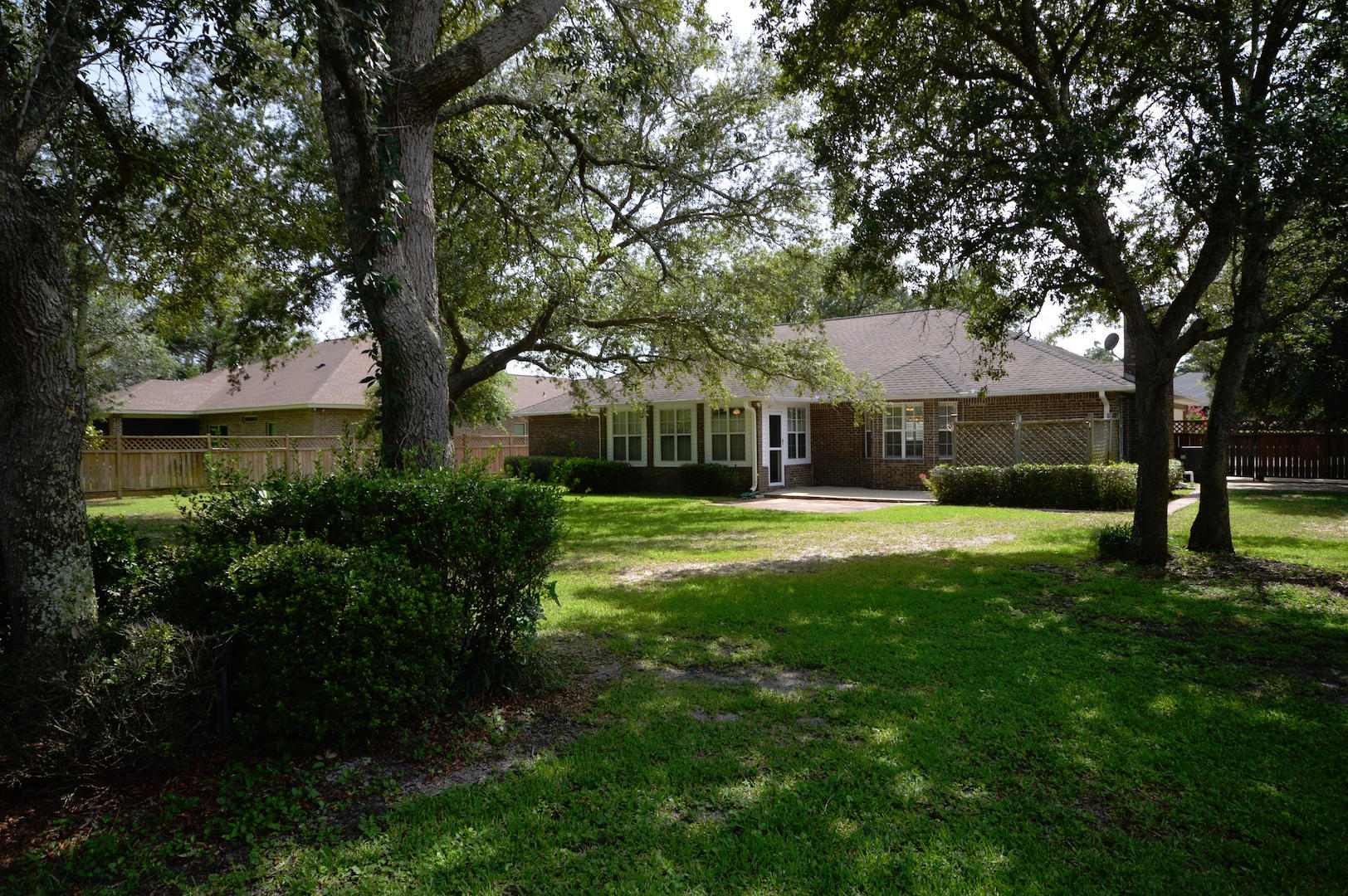 HOLLEY BY THE SEA - Residential