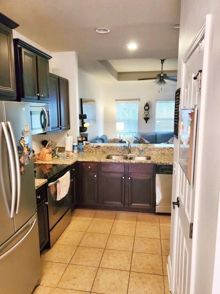 WATER OAKS T/H - Residential