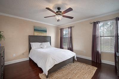 MARY ESTHER MANOR - Residential