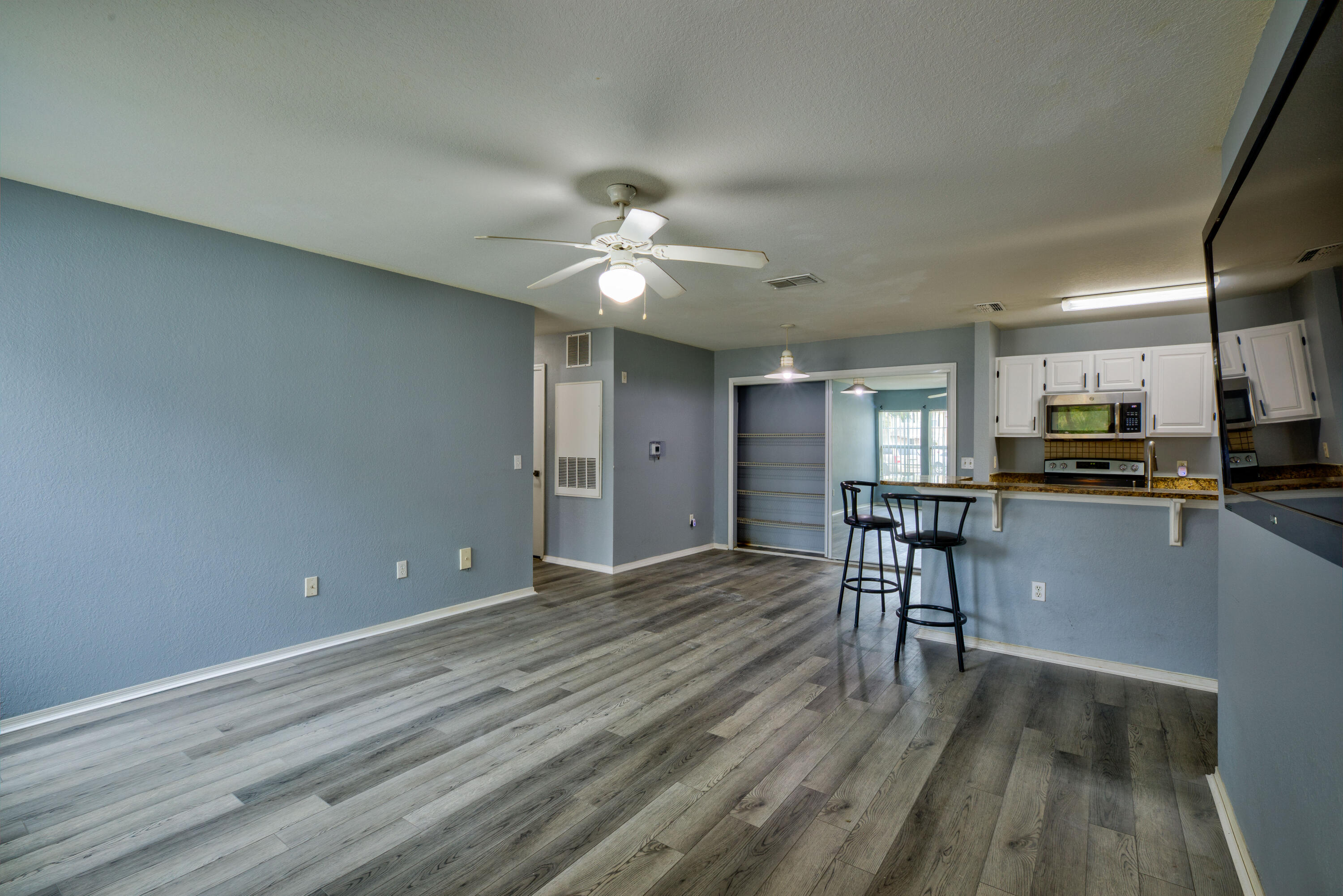 NAUTILUS CONDO - Residential