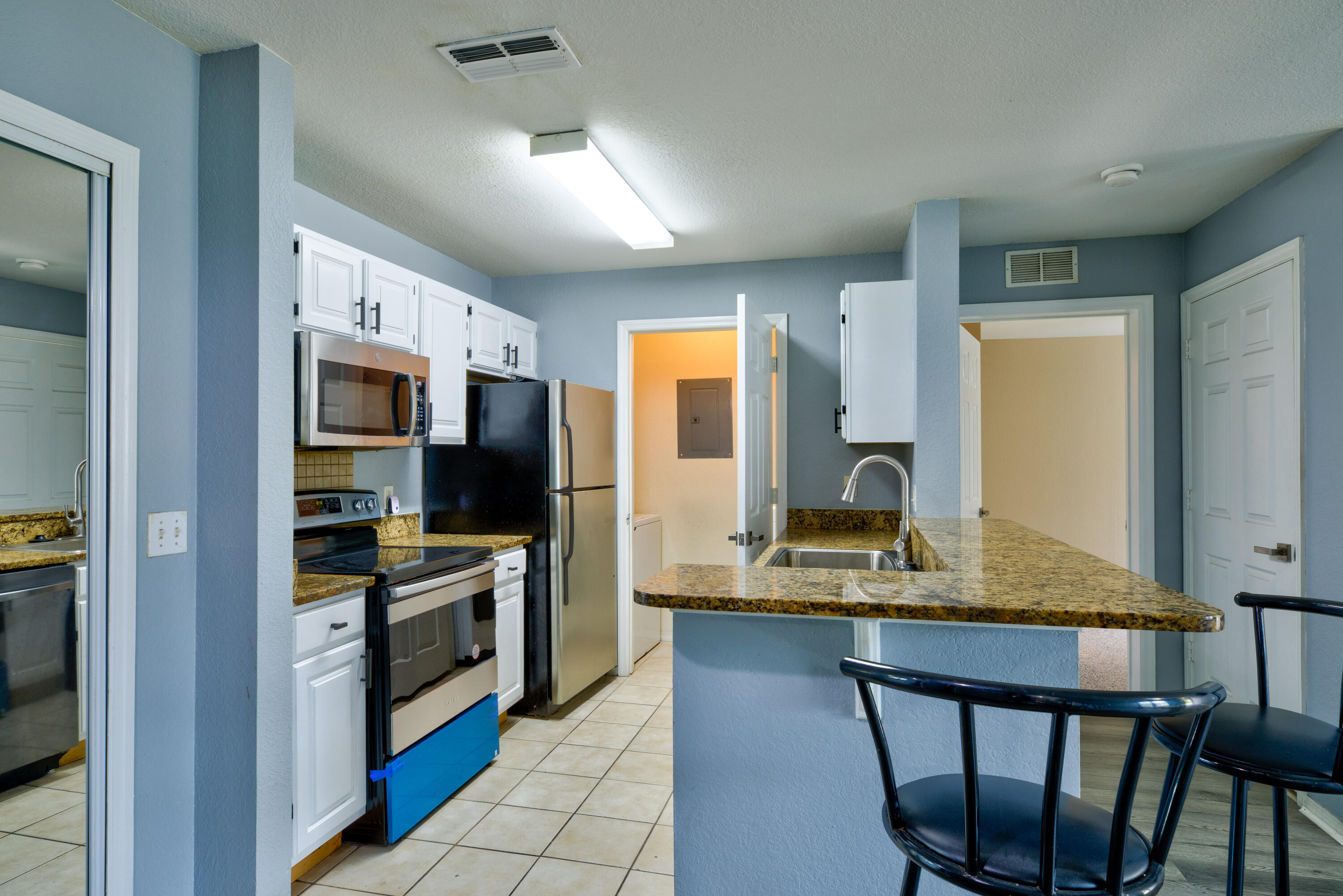 NAUTILUS CONDO - Residential