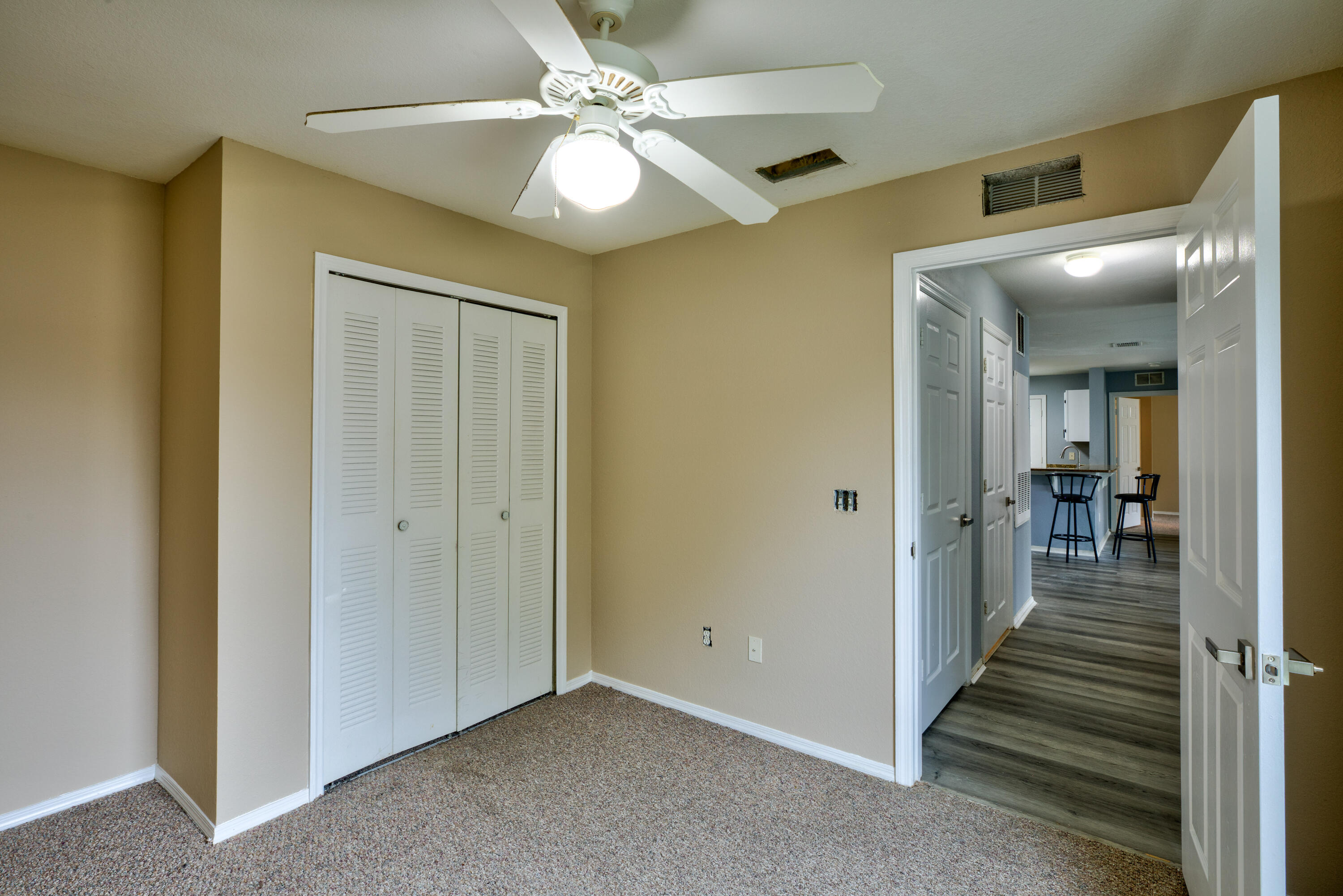 NAUTILUS CONDO - Residential