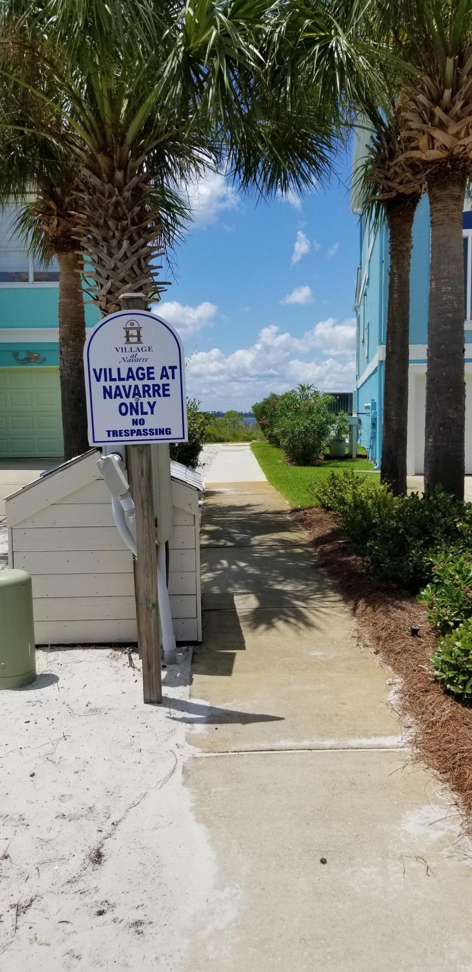 VILLAGE AT NAVARRE - Land