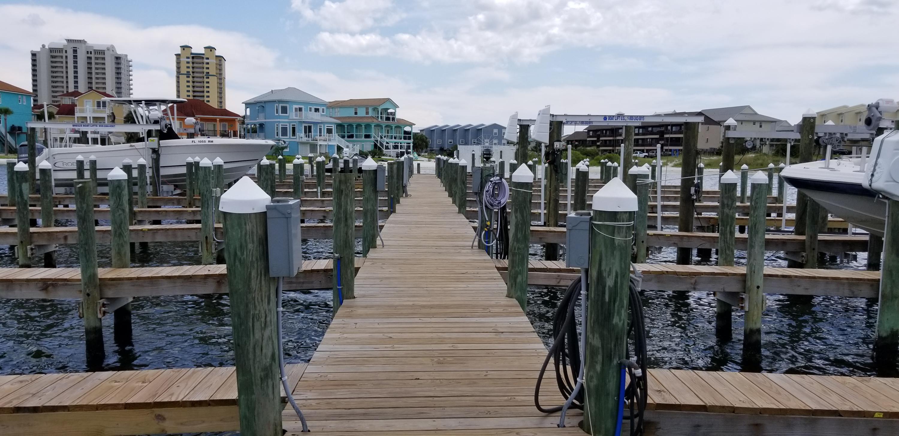 VILLAGE AT NAVARRE - Land