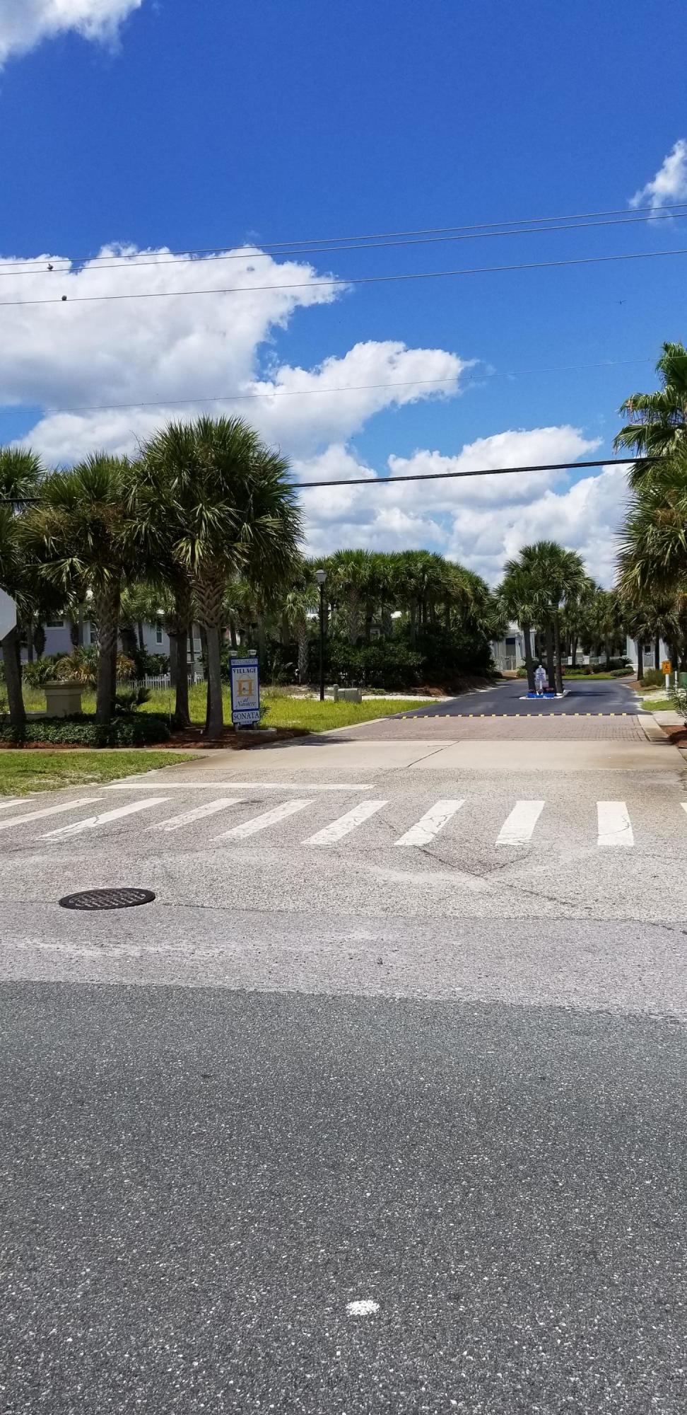 VILLAGE AT NAVARRE - Land