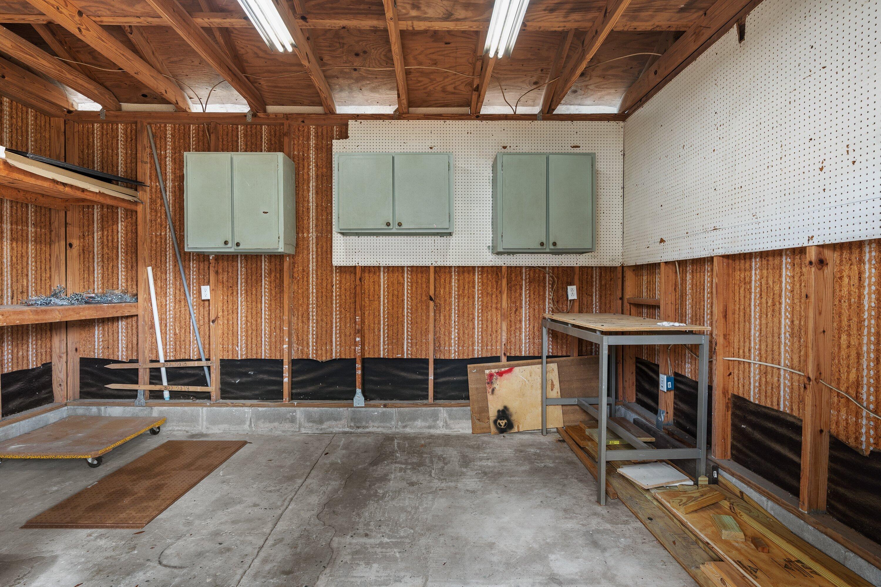 CAROL ANNE MANOR - Residential