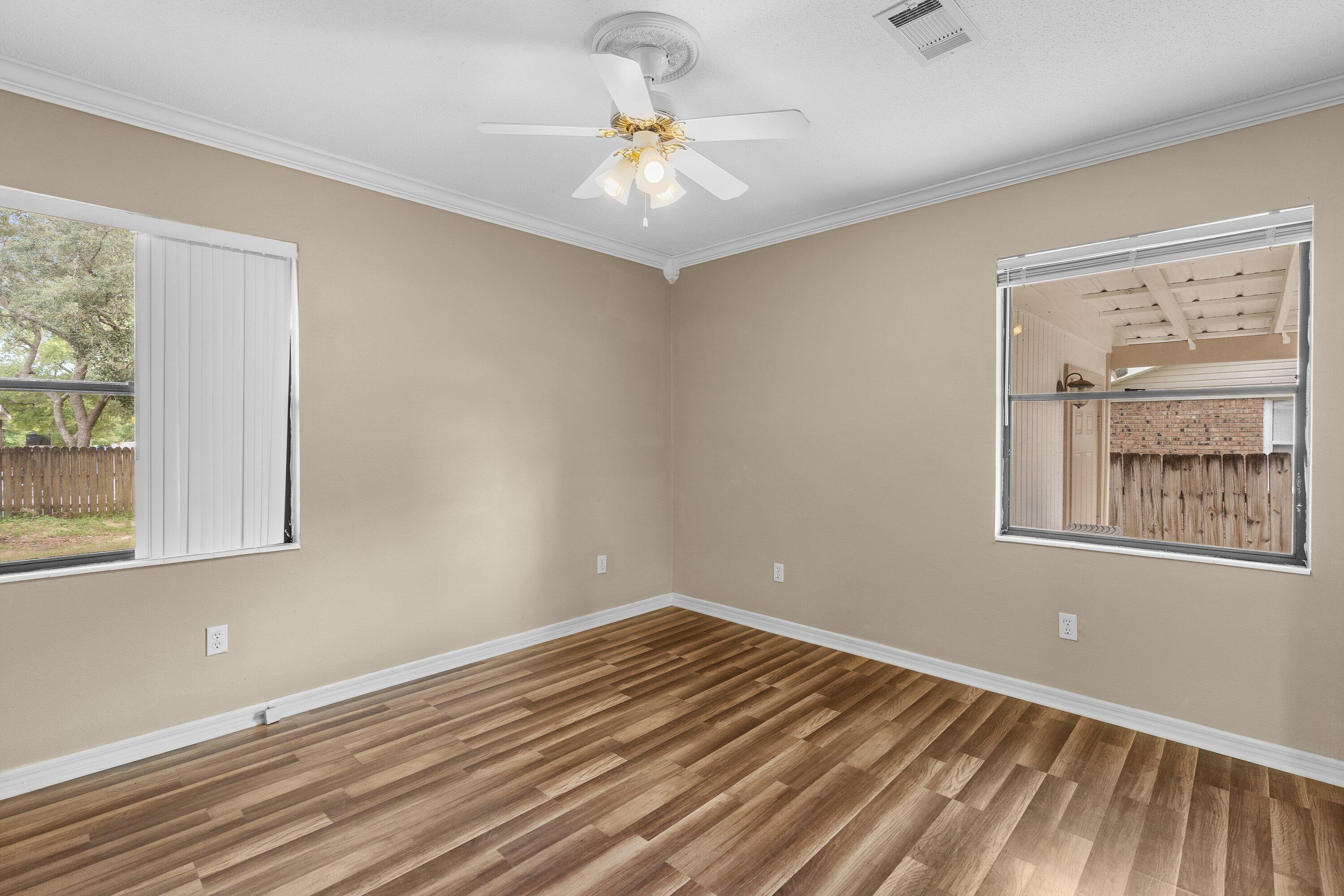 CAROL ANNE MANOR - Residential