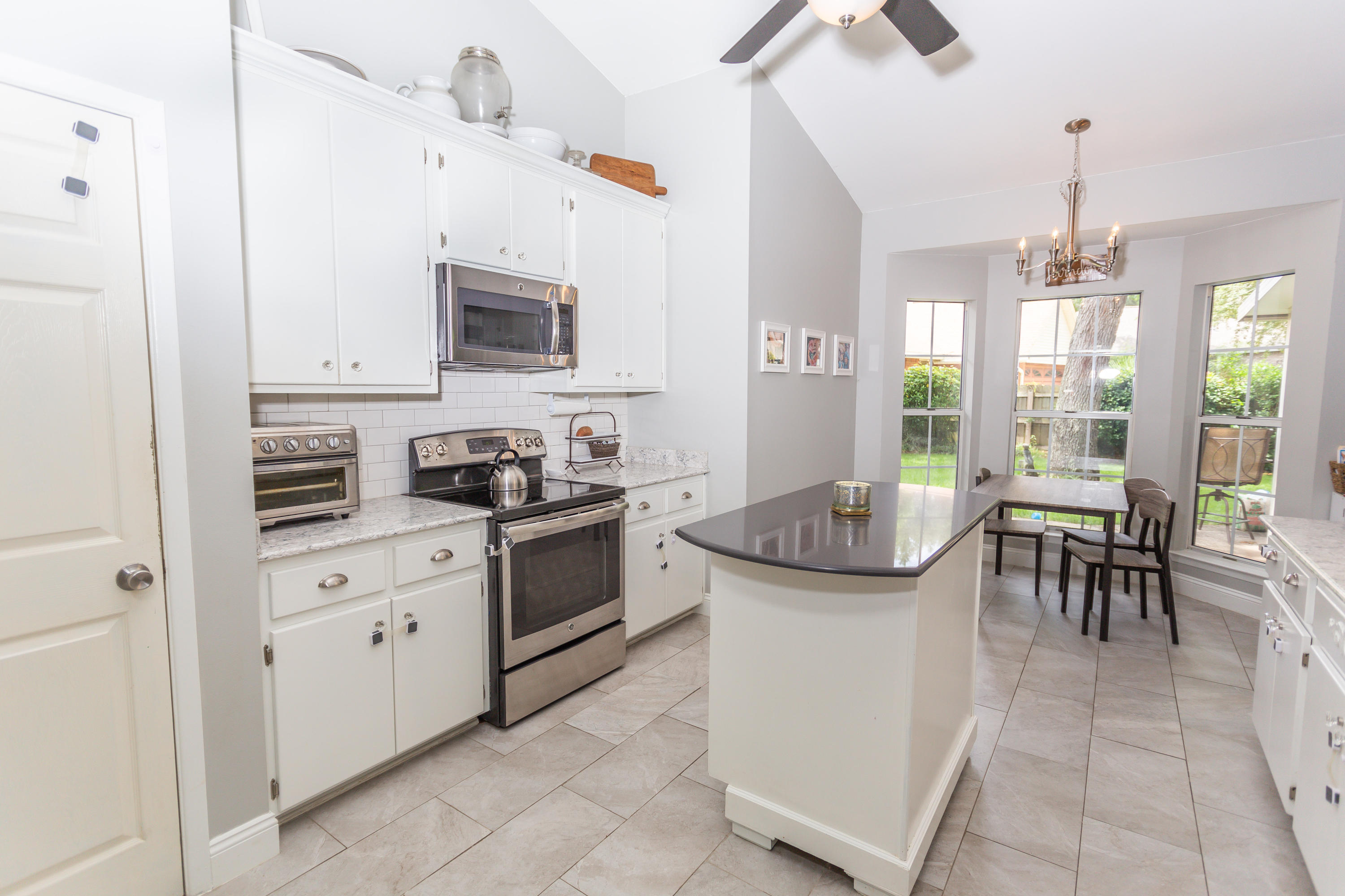 PARKWOOD COURT AT BLUEWATER BAY - Residential