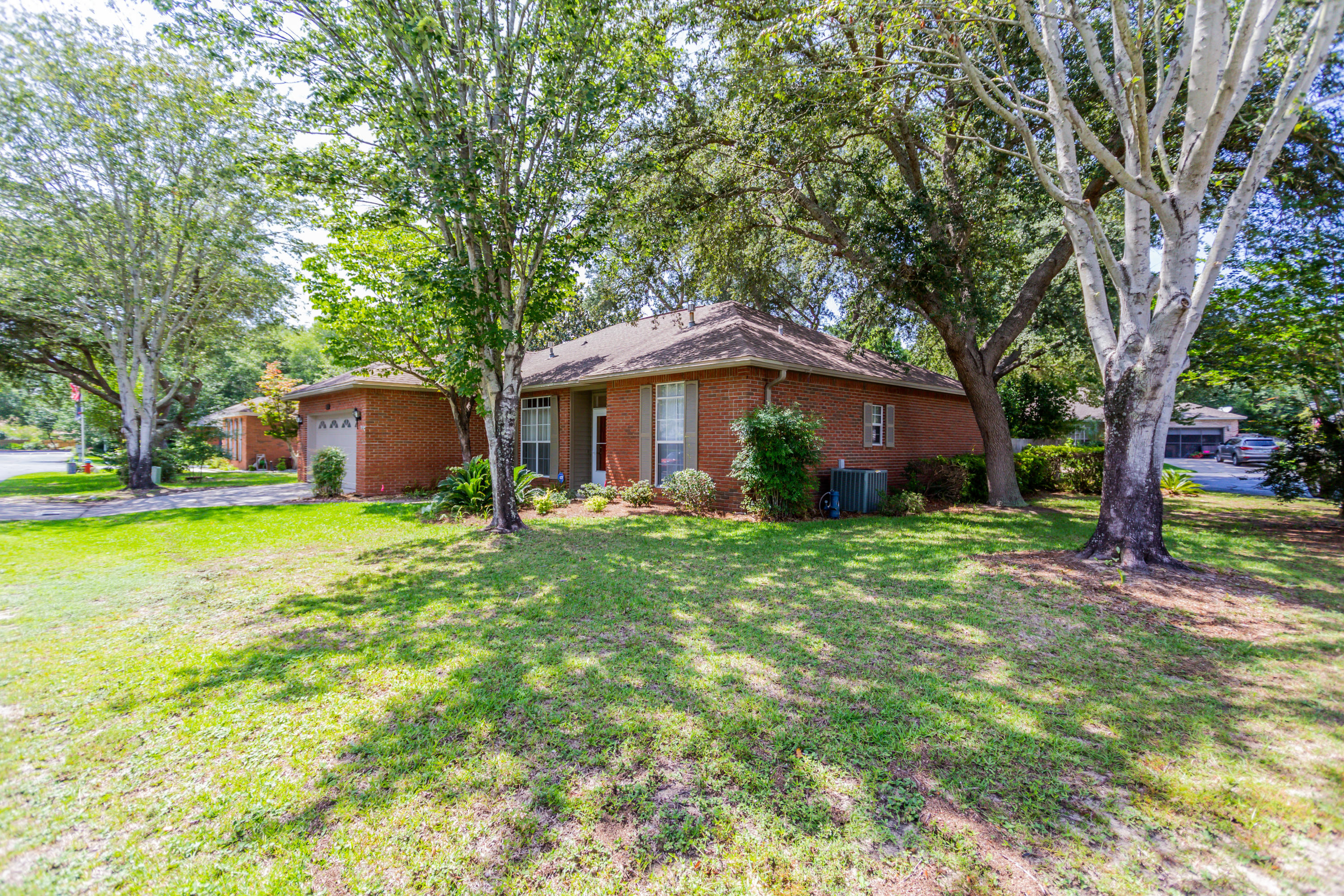 PARKWOOD COURT AT BLUEWATER BAY - Residential