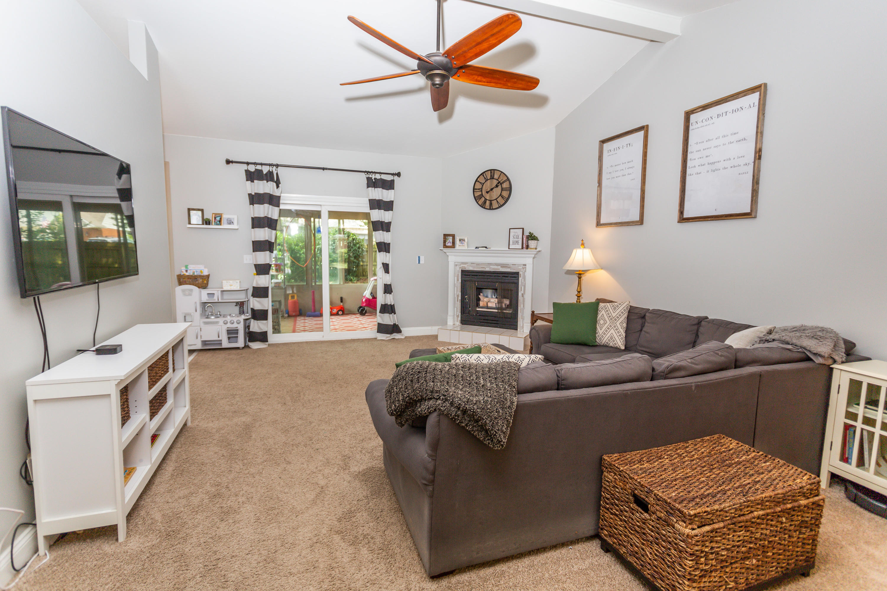 PARKWOOD COURT AT BLUEWATER BAY - Residential