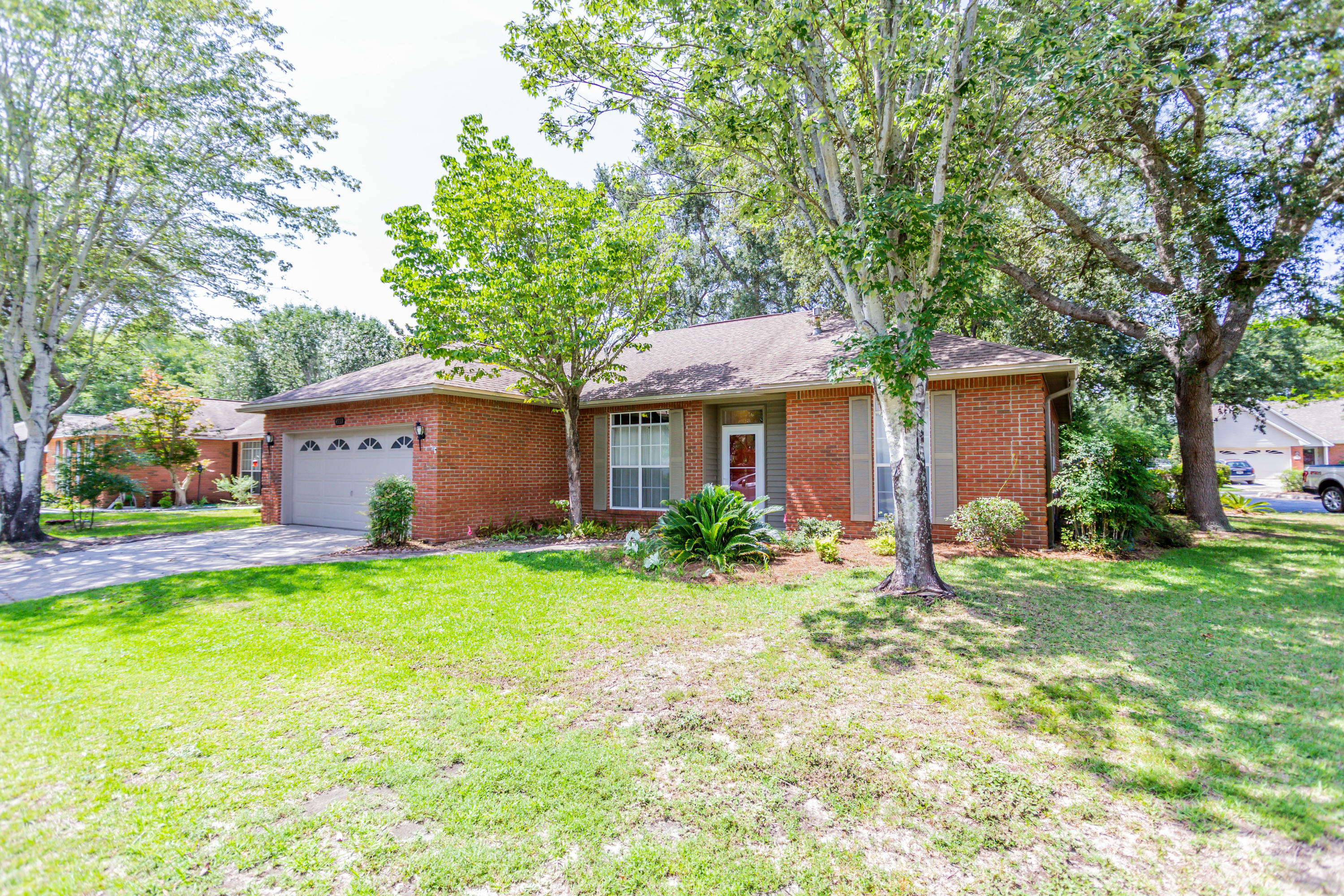 PARKWOOD COURT AT BLUEWATER BAY - Residential