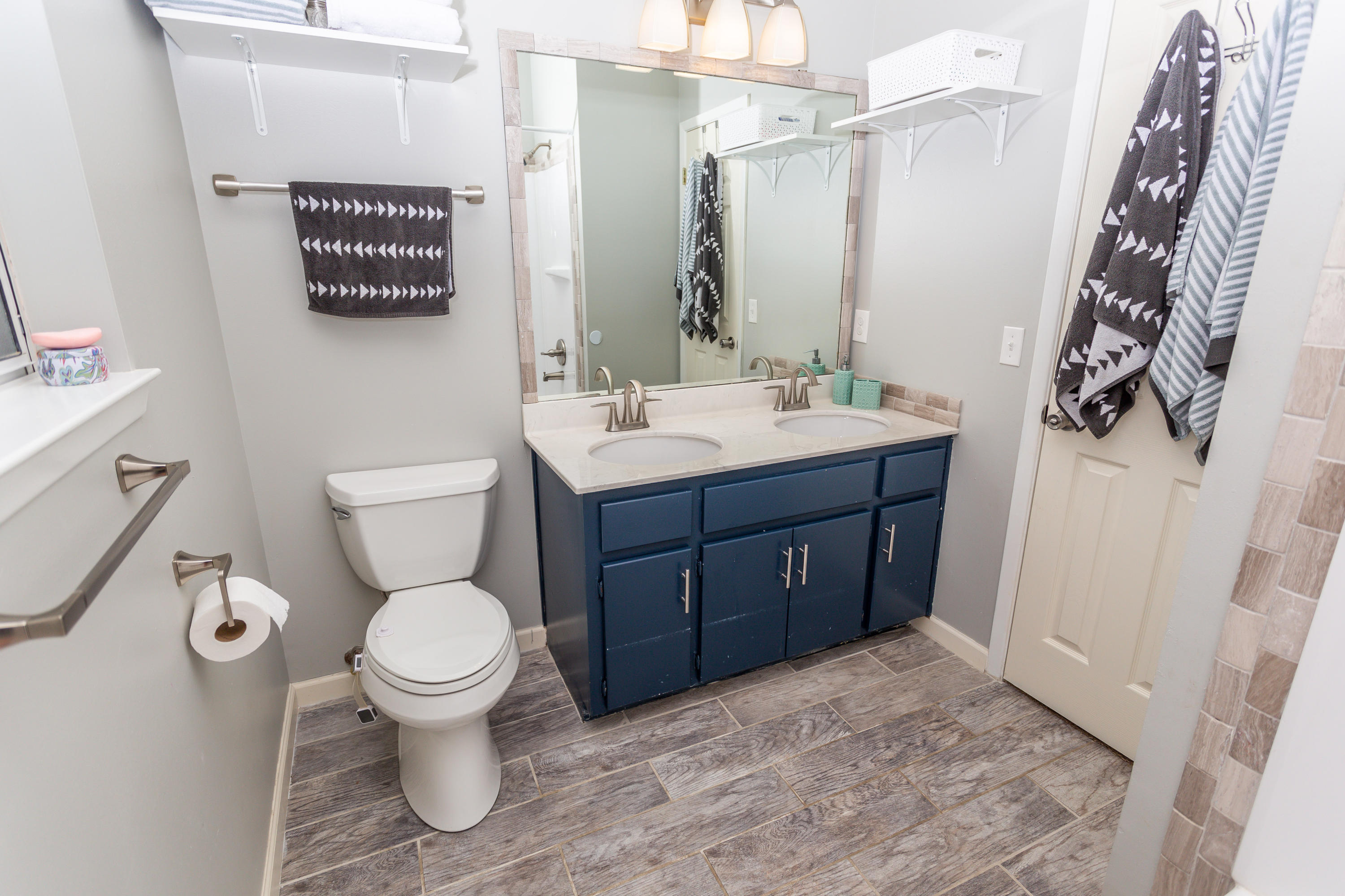 PARKWOOD COURT AT BLUEWATER BAY - Residential