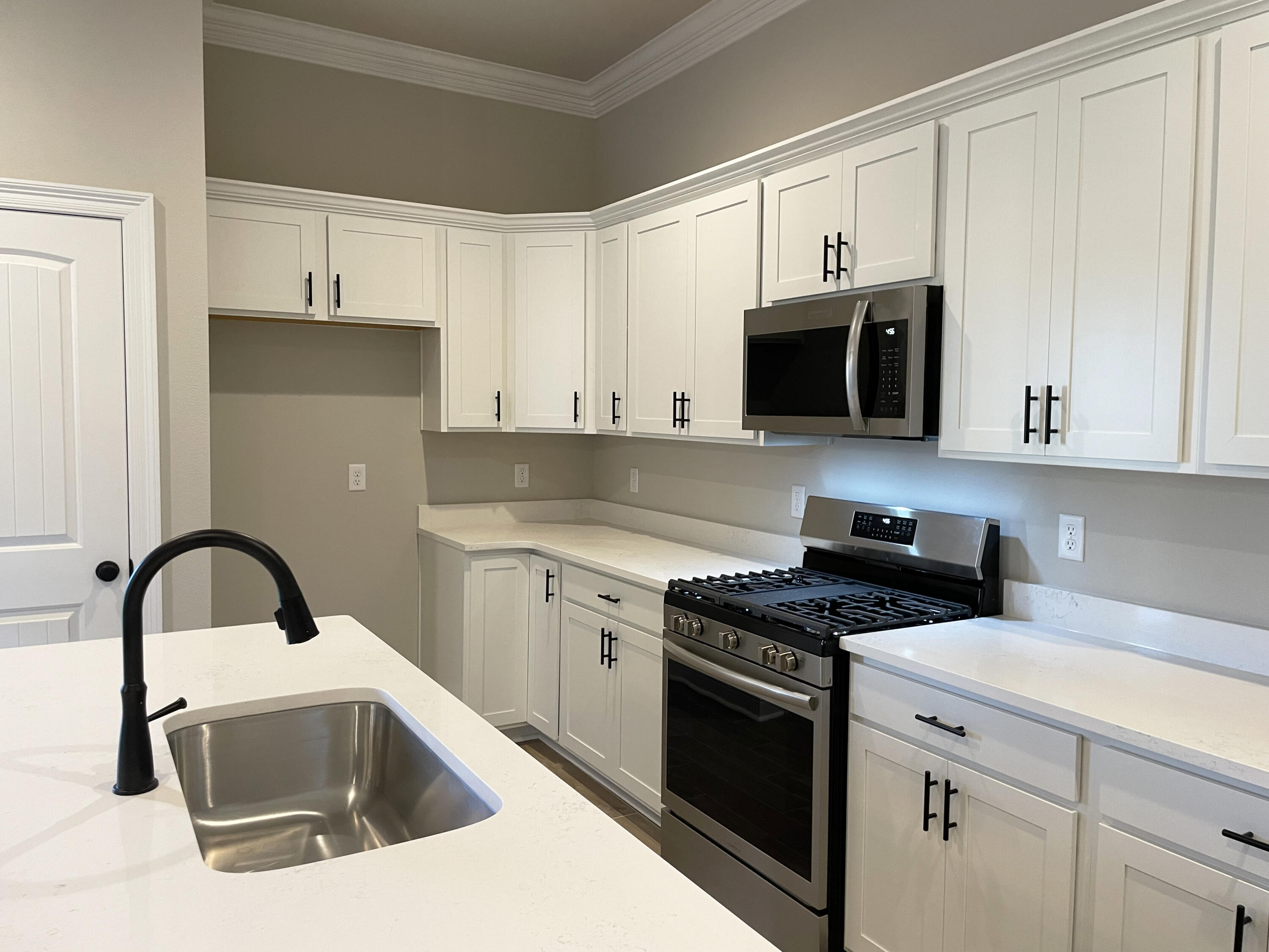 THE BLUFFS AT LAFAYETTE - Residential