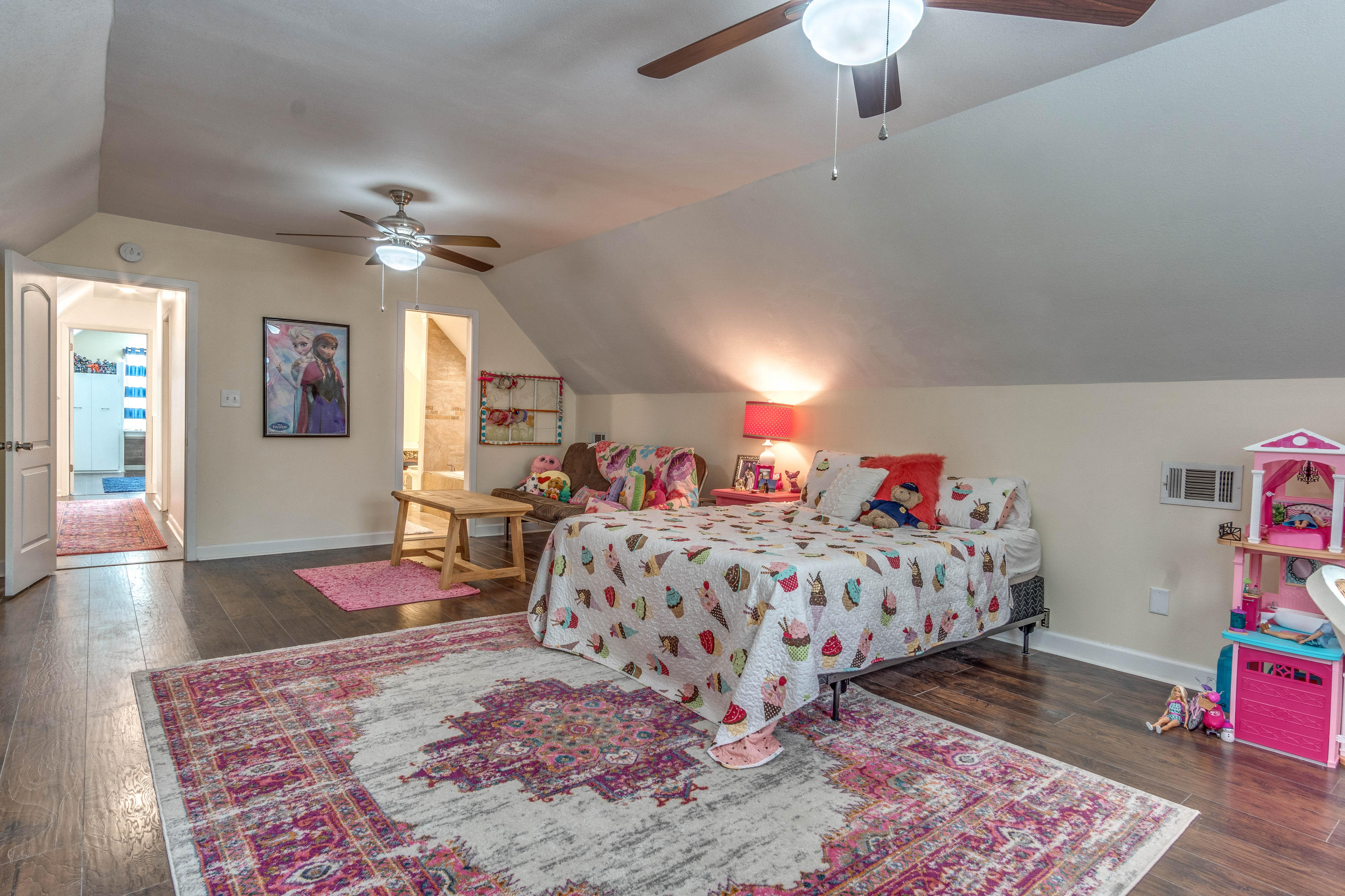 NO RECORDED SUBDIVISION - Residential