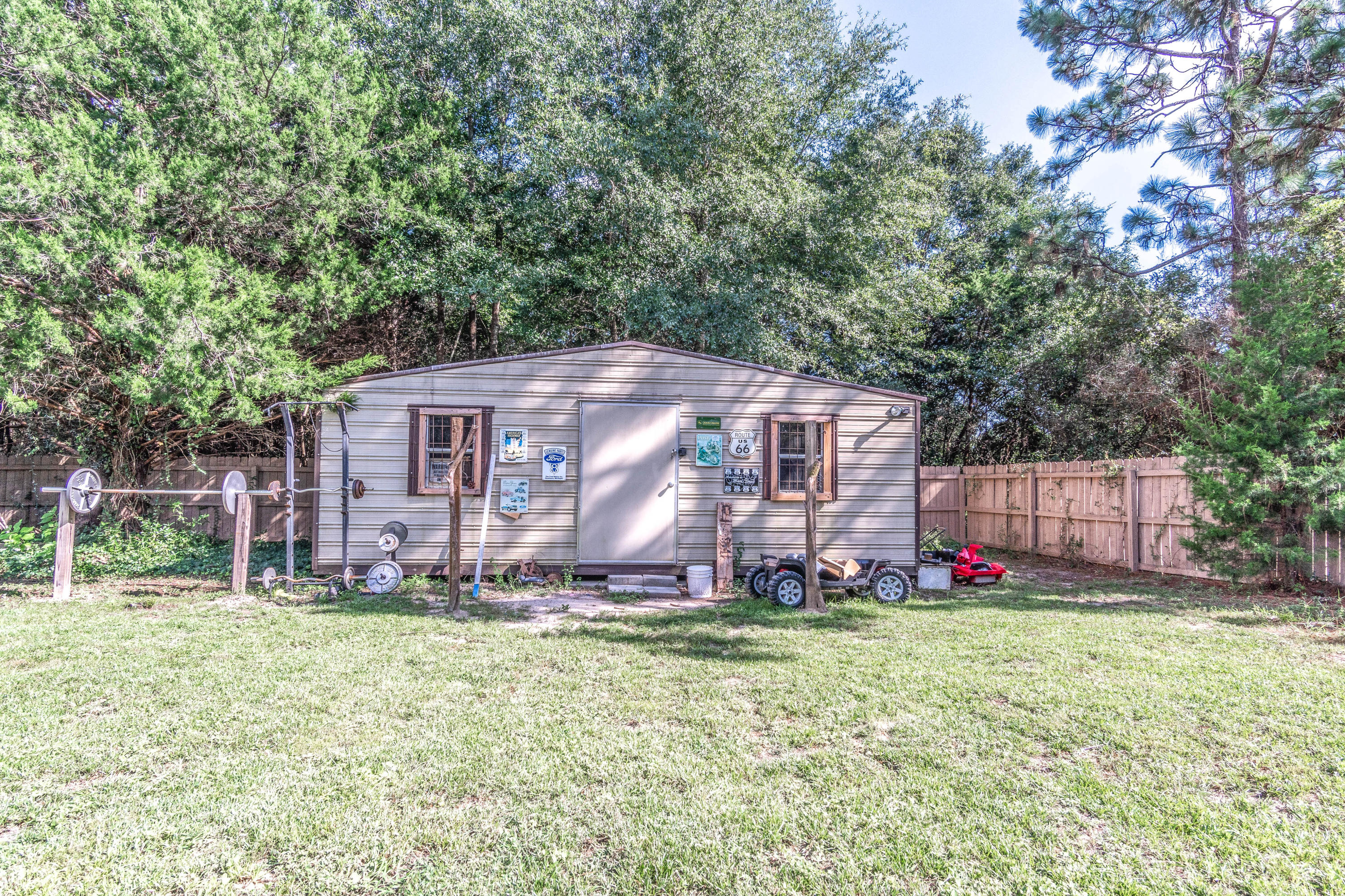 NO RECORDED SUBDIVISION - Residential