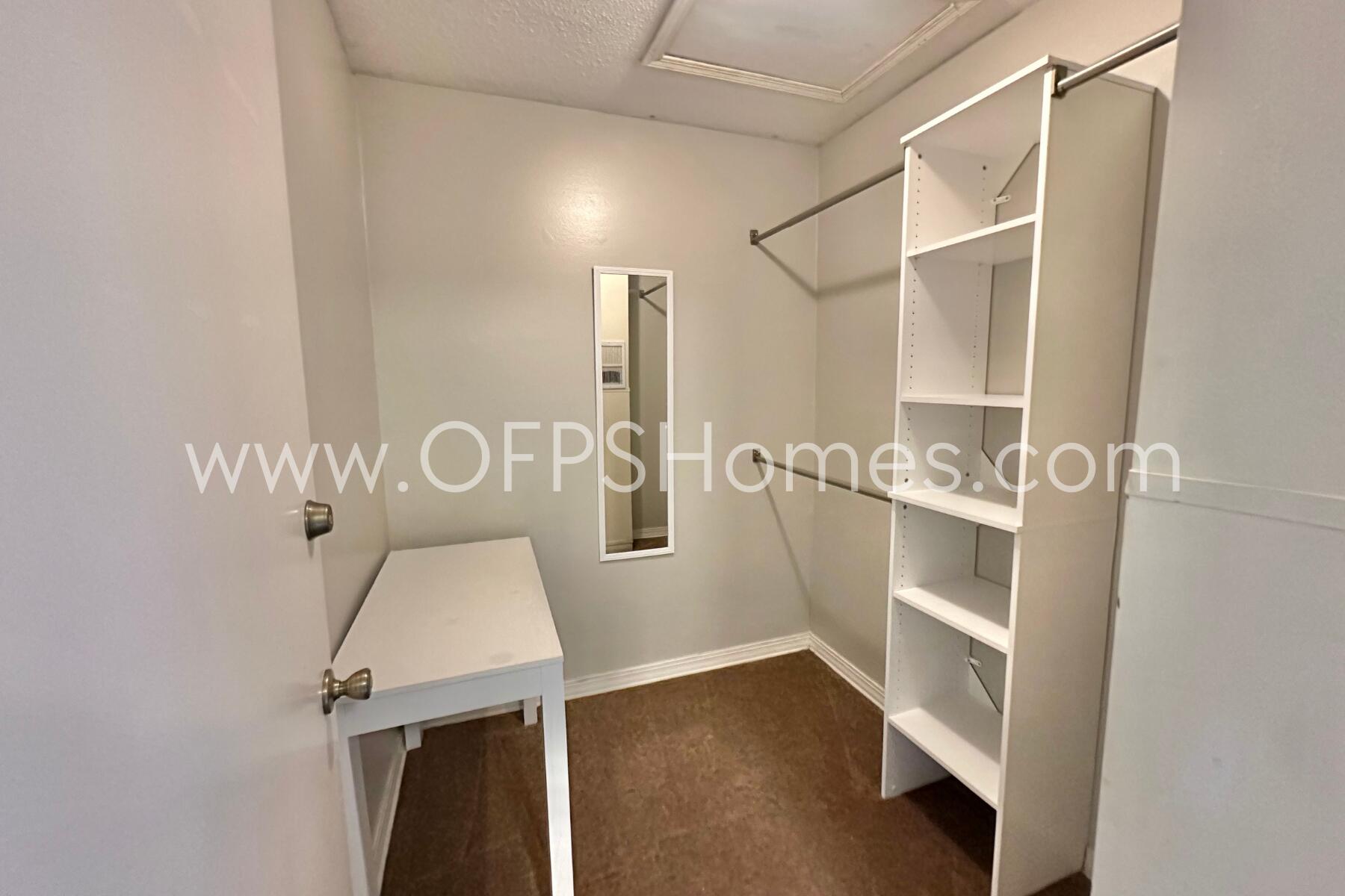 PORT DIXIE - Residential Lease