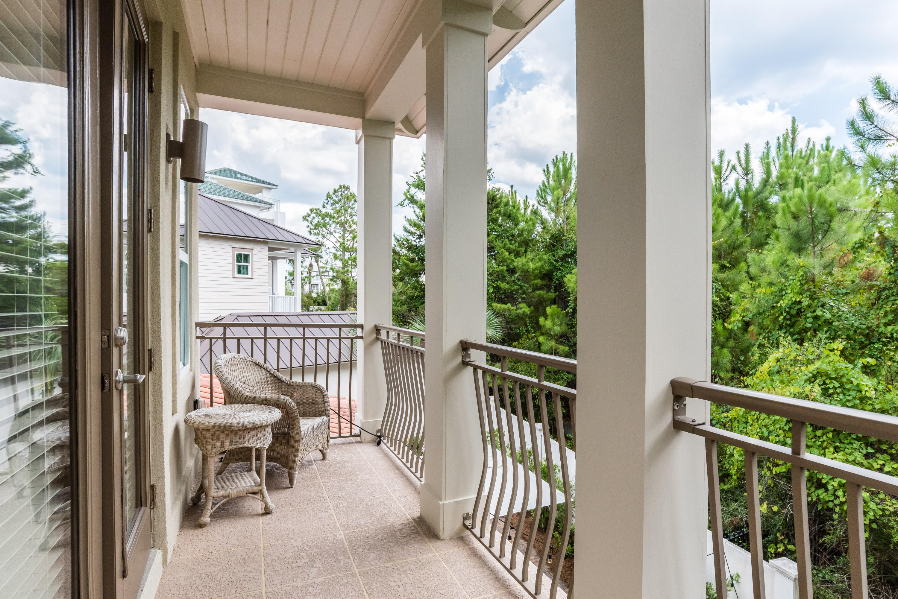 VILLAGE OF WHITE CLIFFS THE - Residential