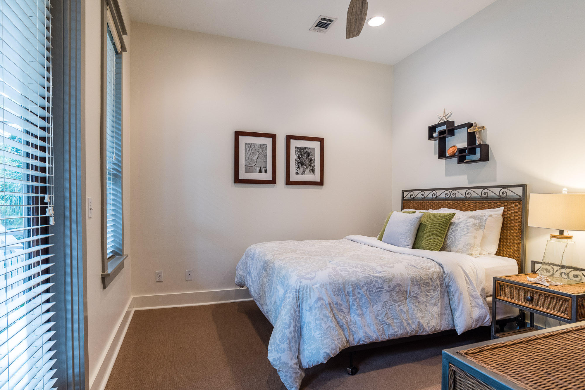 VILLAGE OF WHITE CLIFFS THE - Residential