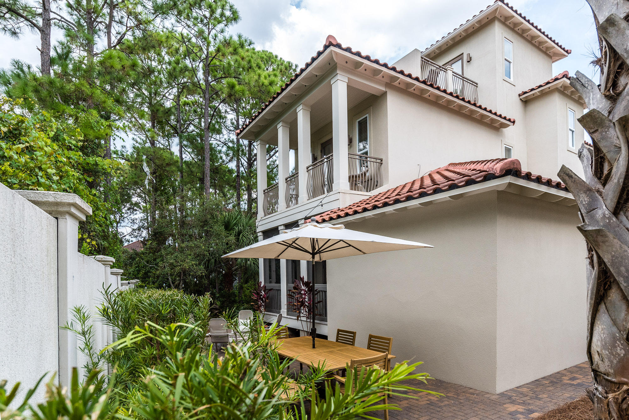 VILLAGE OF WHITE CLIFFS THE - Residential