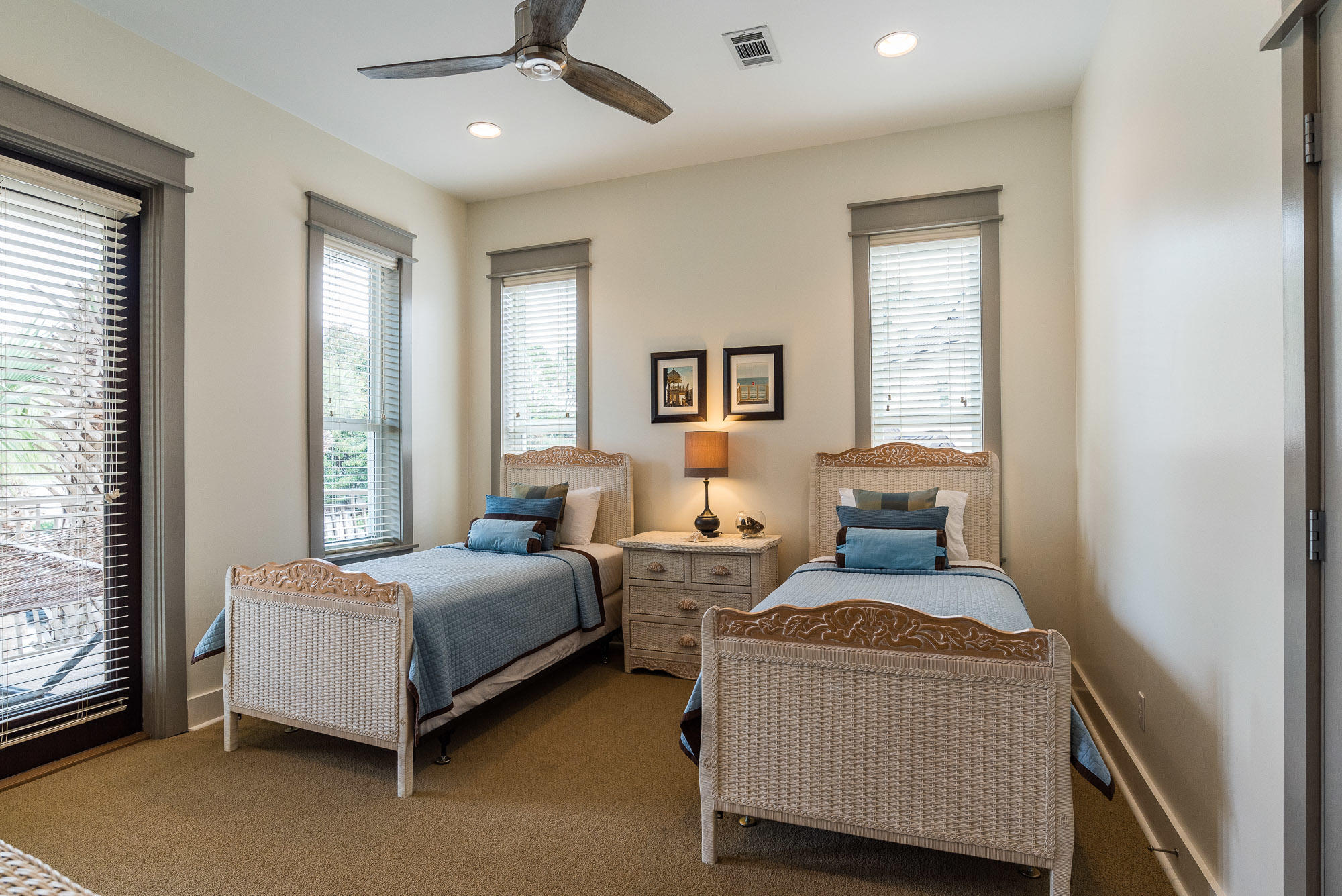 VILLAGE OF WHITE CLIFFS THE - Residential