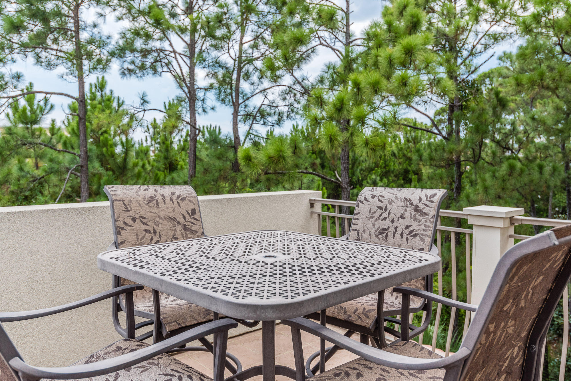 VILLAGE OF WHITE CLIFFS THE - Residential