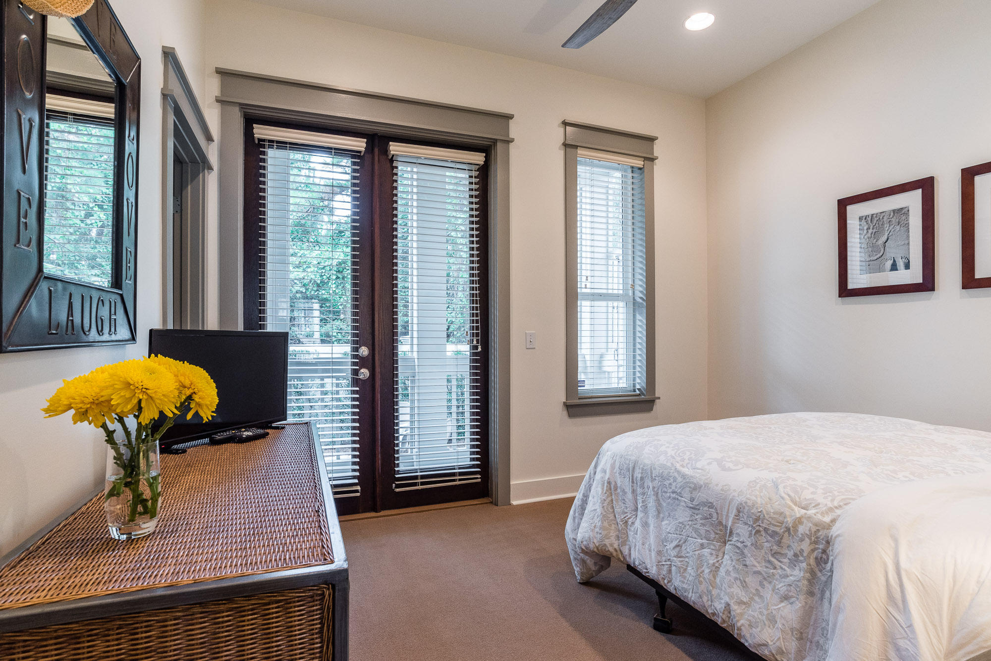 VILLAGE OF WHITE CLIFFS THE - Residential