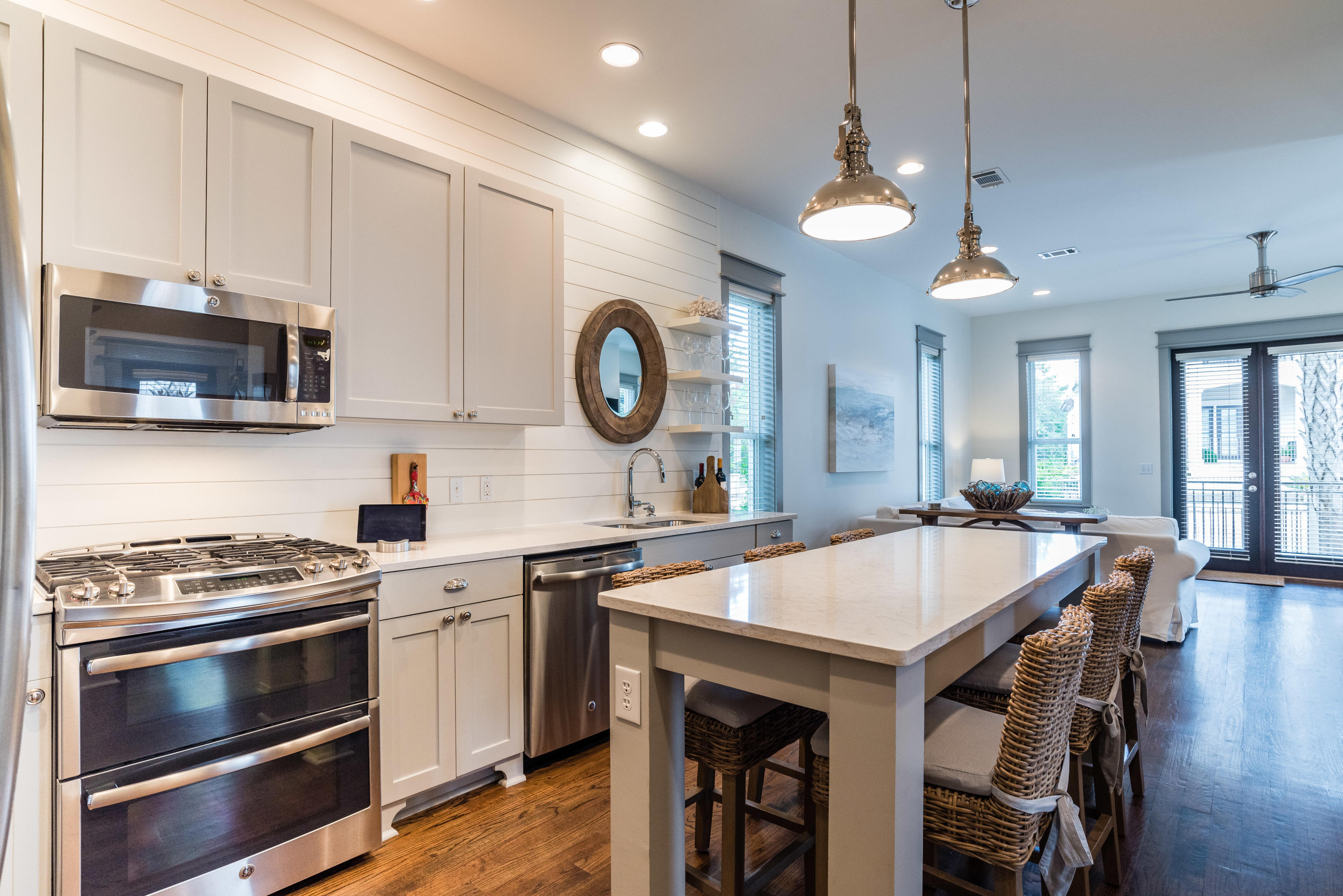 VILLAGE OF WHITE CLIFFS THE - Residential