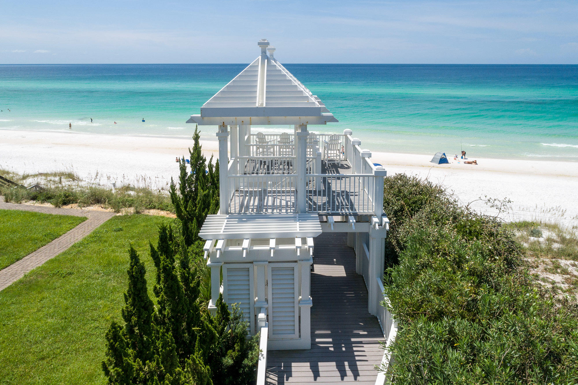 VILLAGE OF WHITE CLIFFS THE - Residential