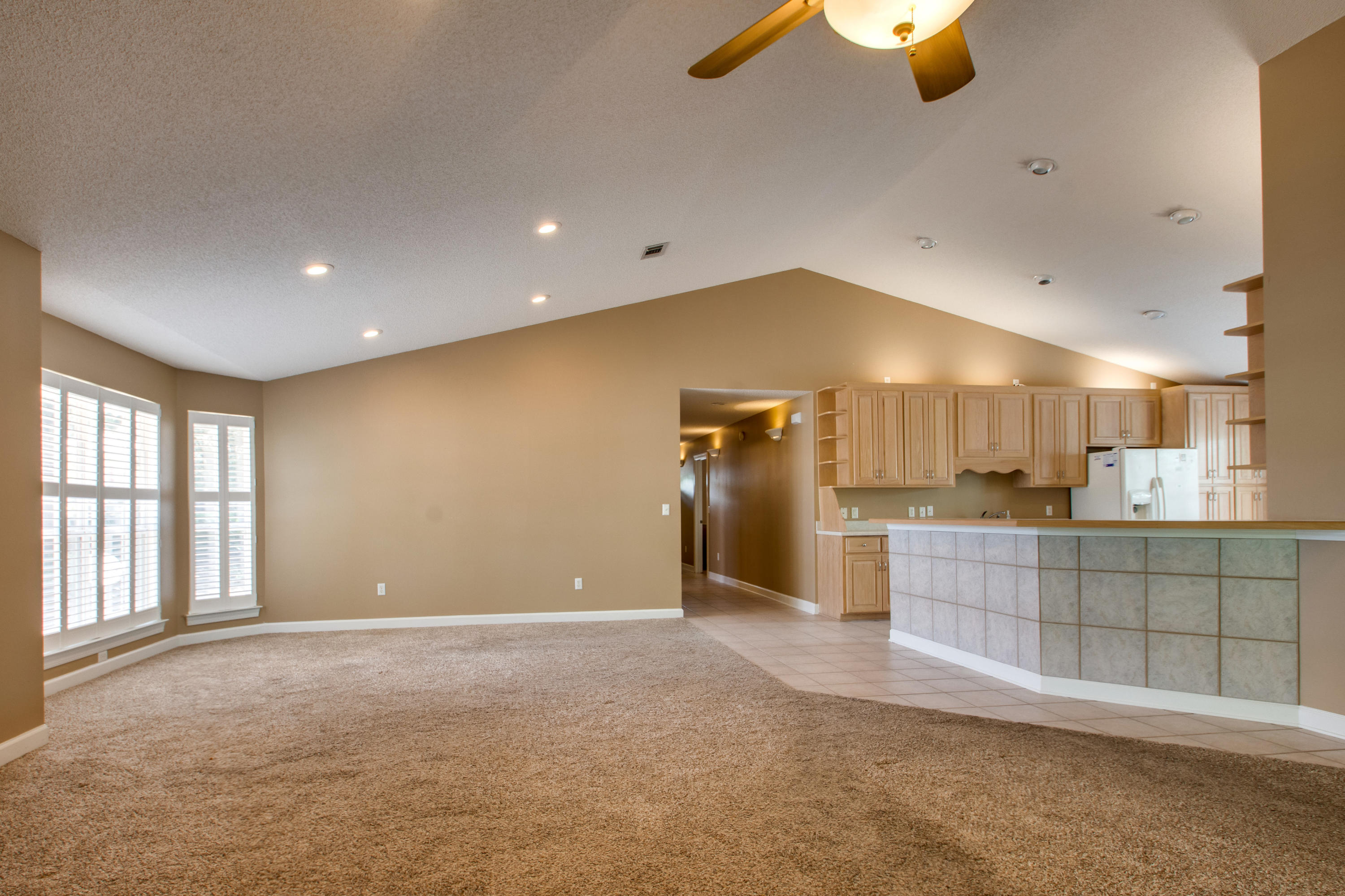 SEA DUNES - Residential Lease