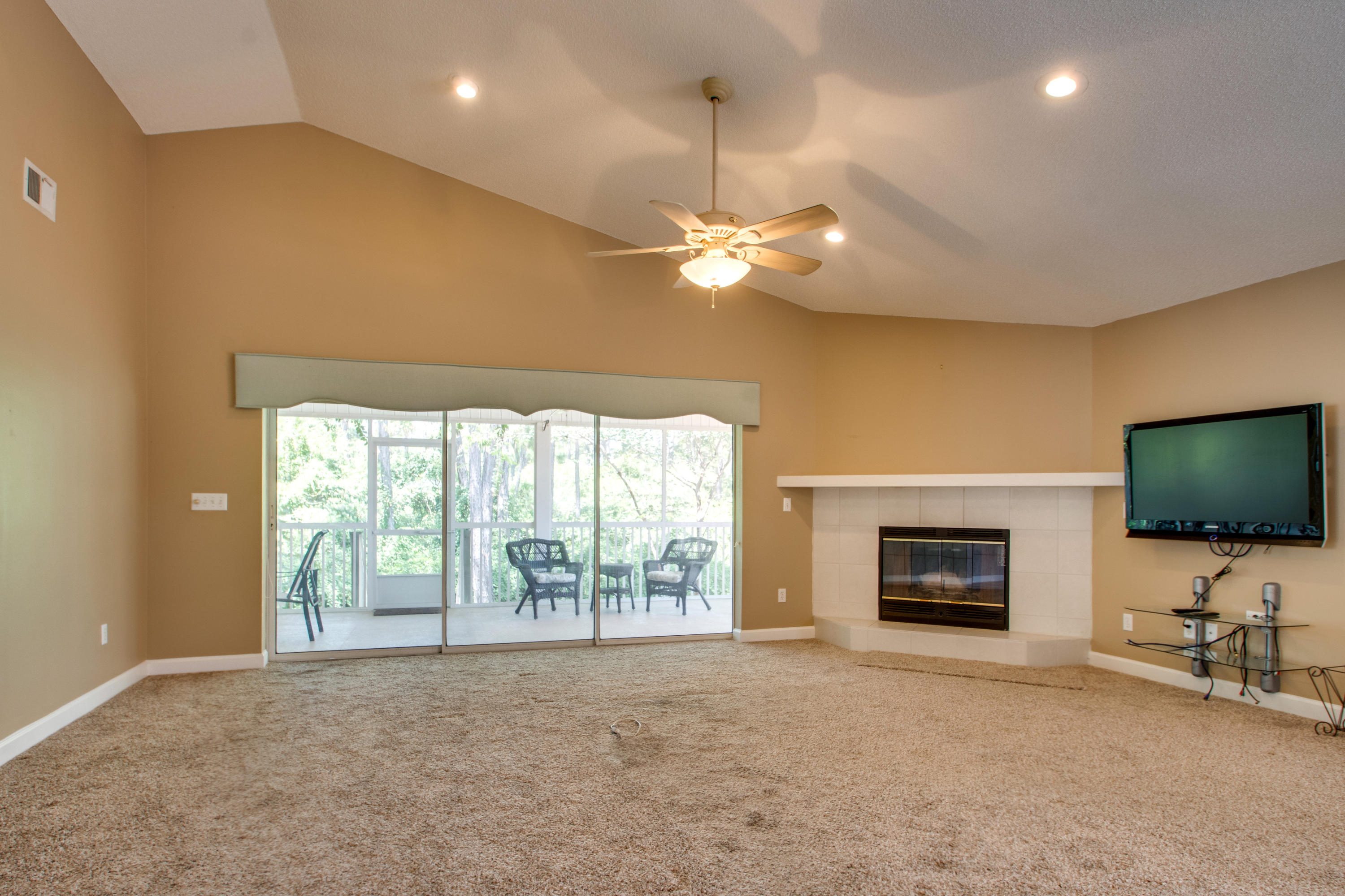 SEA DUNES - Residential Lease