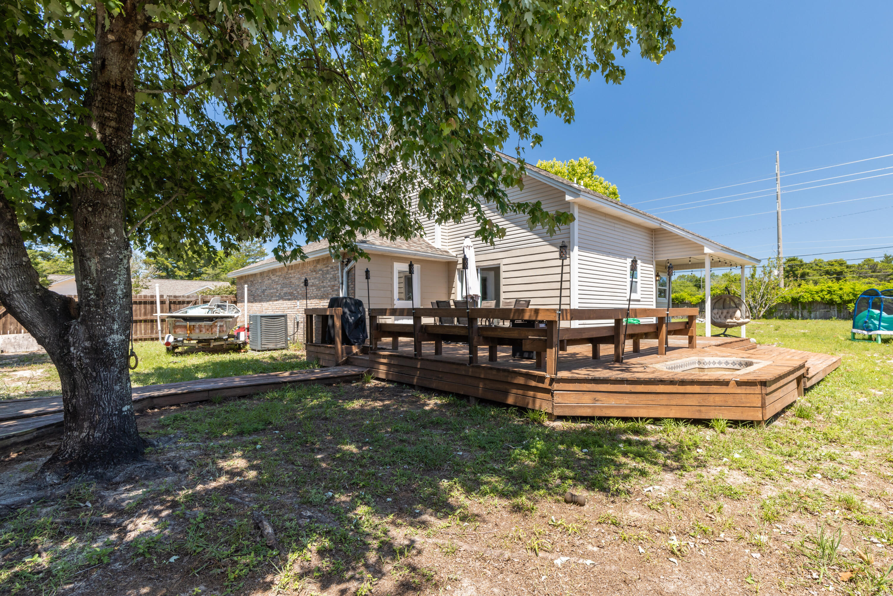 EMERALD POINTE PLAT 1 - Residential