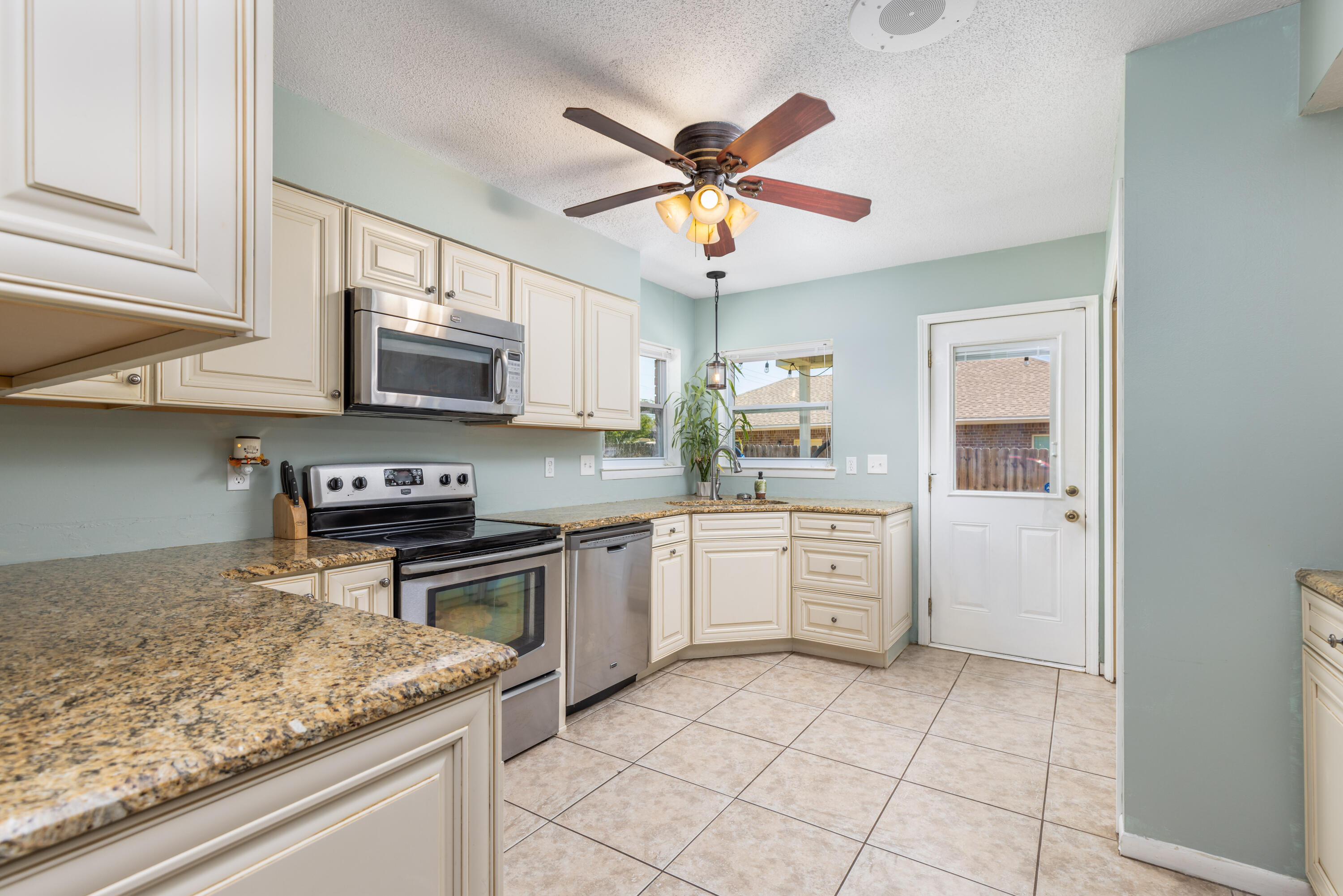 EMERALD POINTE PLAT 1 - Residential