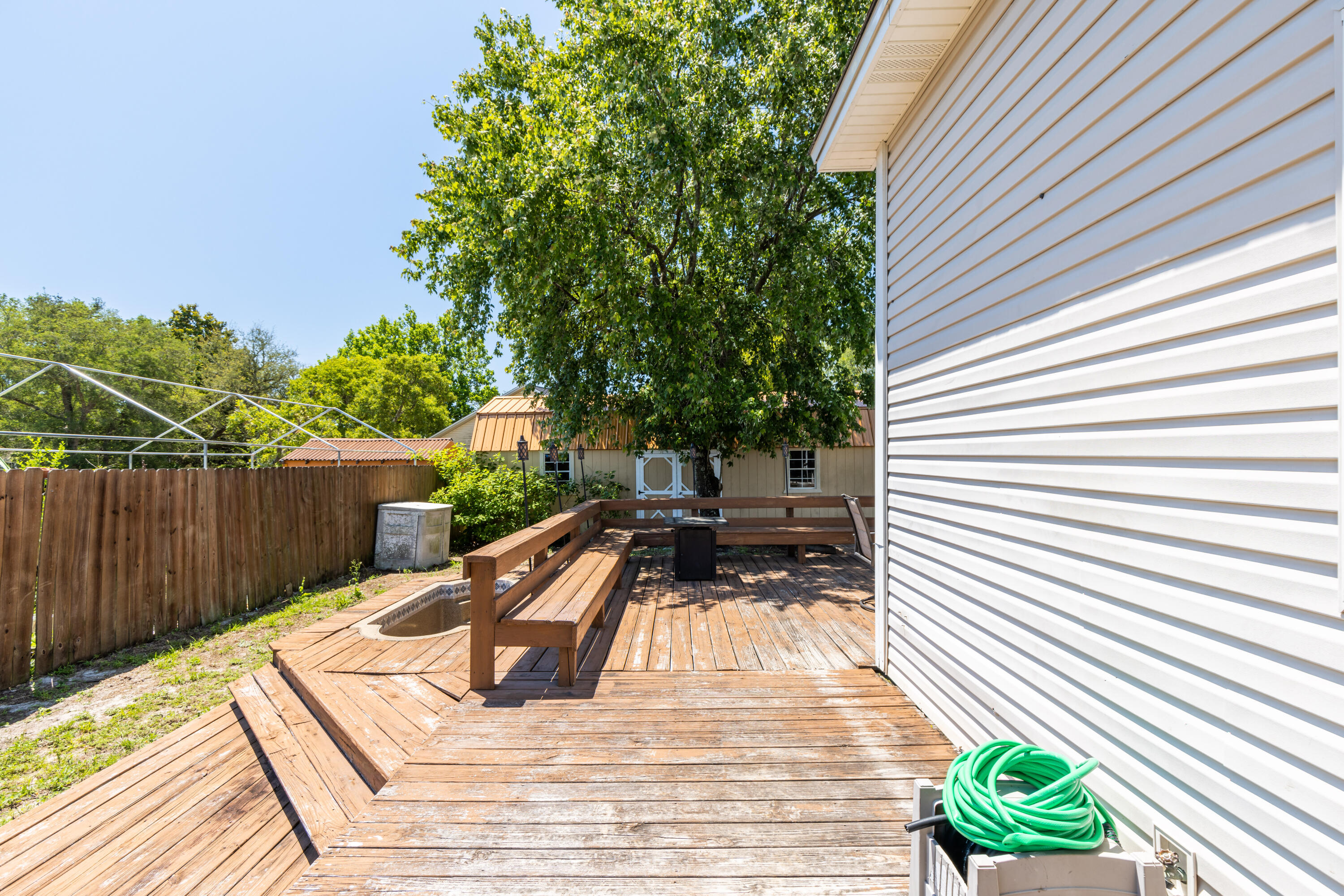 EMERALD POINTE PLAT 1 - Residential