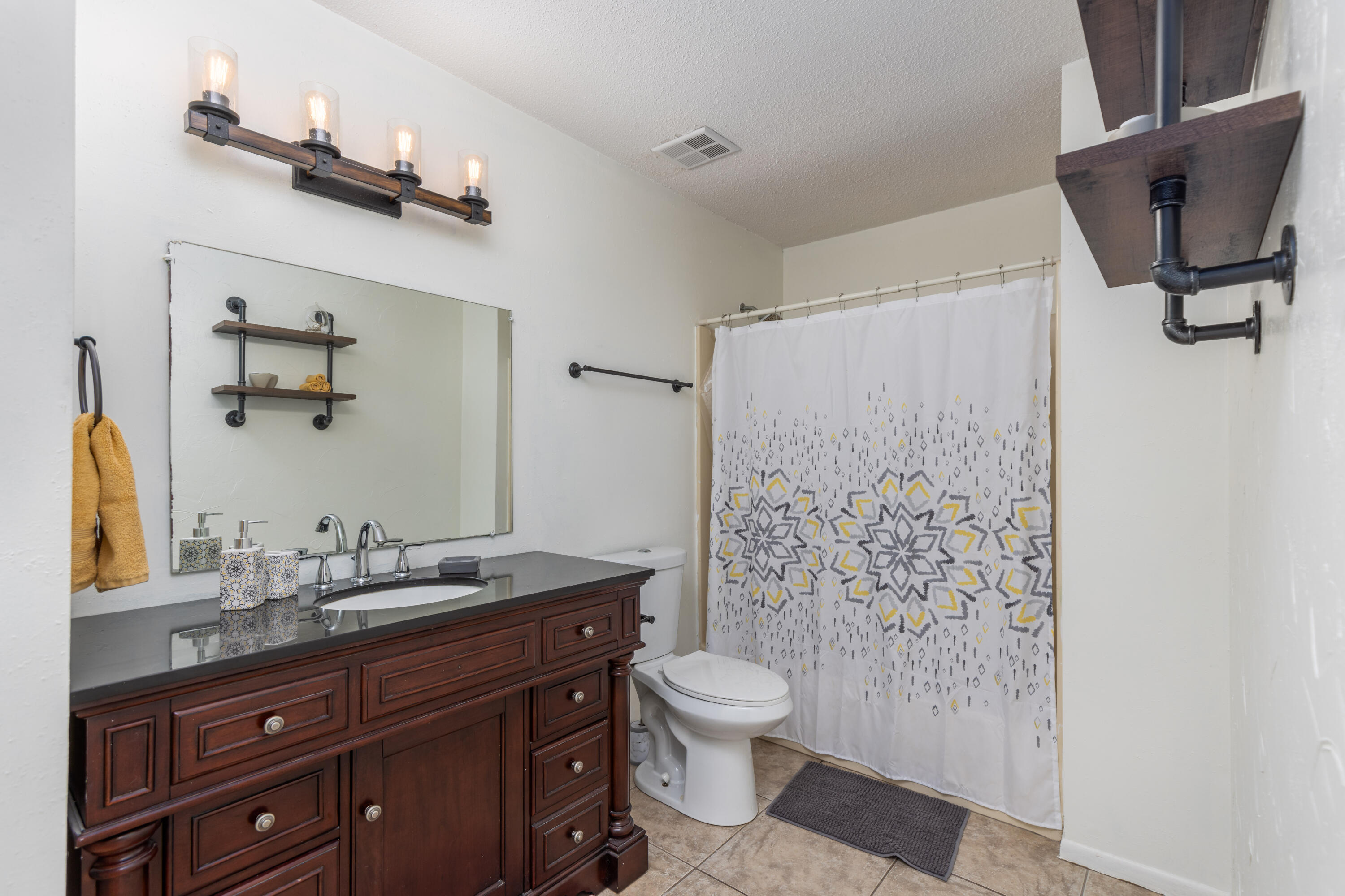 EMERALD POINTE PLAT 1 - Residential