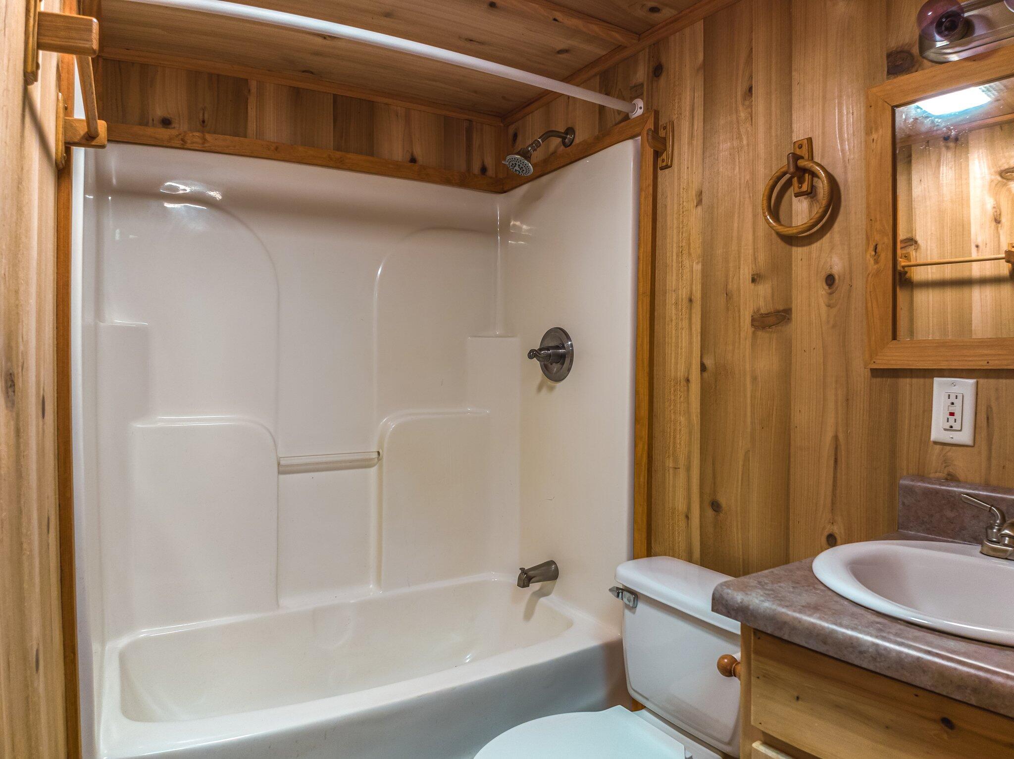 WALTON PLANTATION - Residential