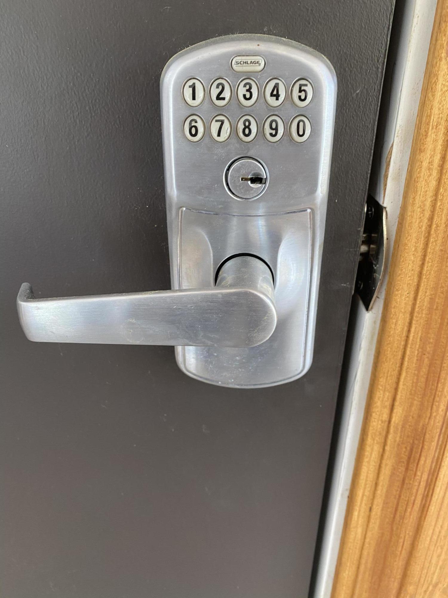 GREY MOSS POINT S/D LOT 6 BLK 6 - Residential