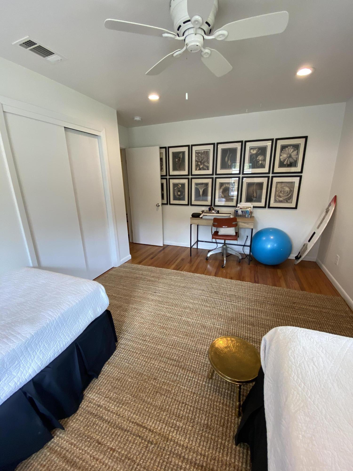 GREY MOSS POINT S/D LOT 6 BLK 6 - Residential